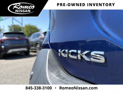 2020 Nissan Kicks SR