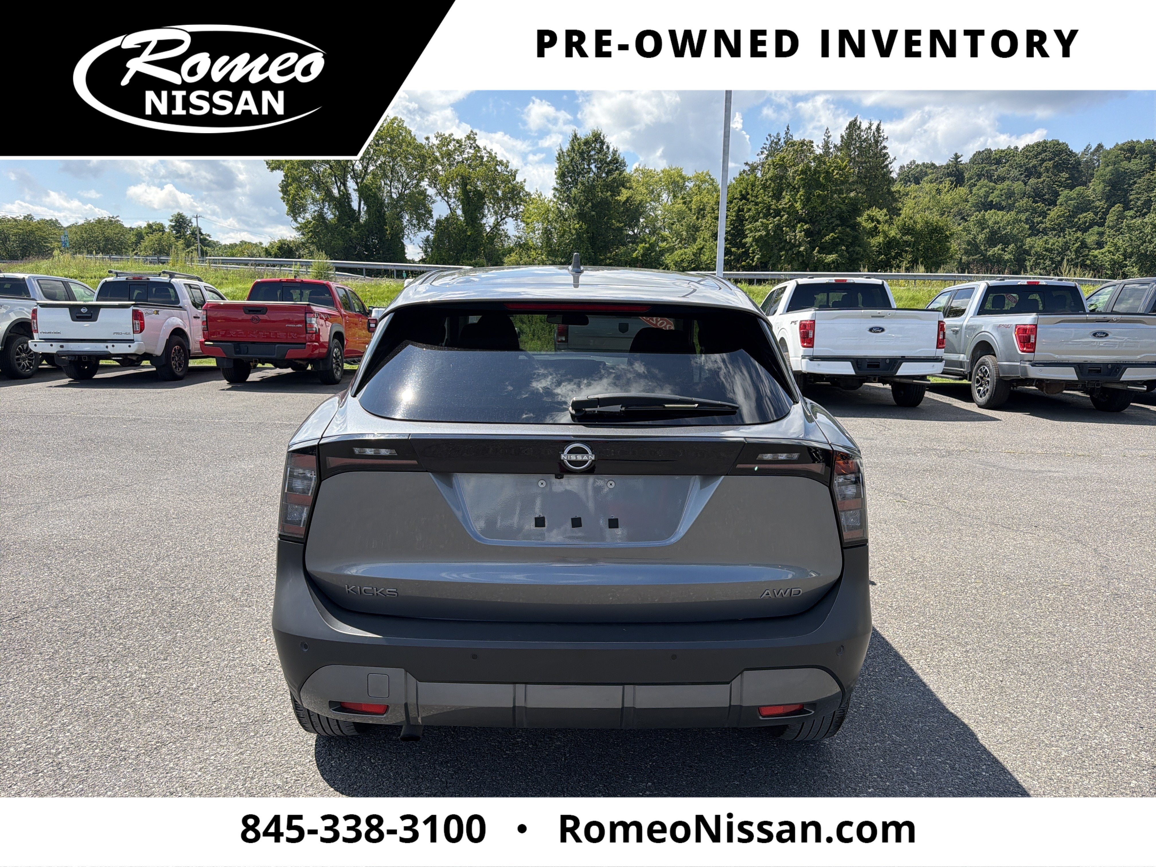 2025 Nissan Kicks SV