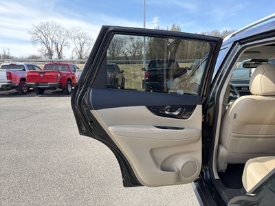 2019 Nissan Rogue SL
