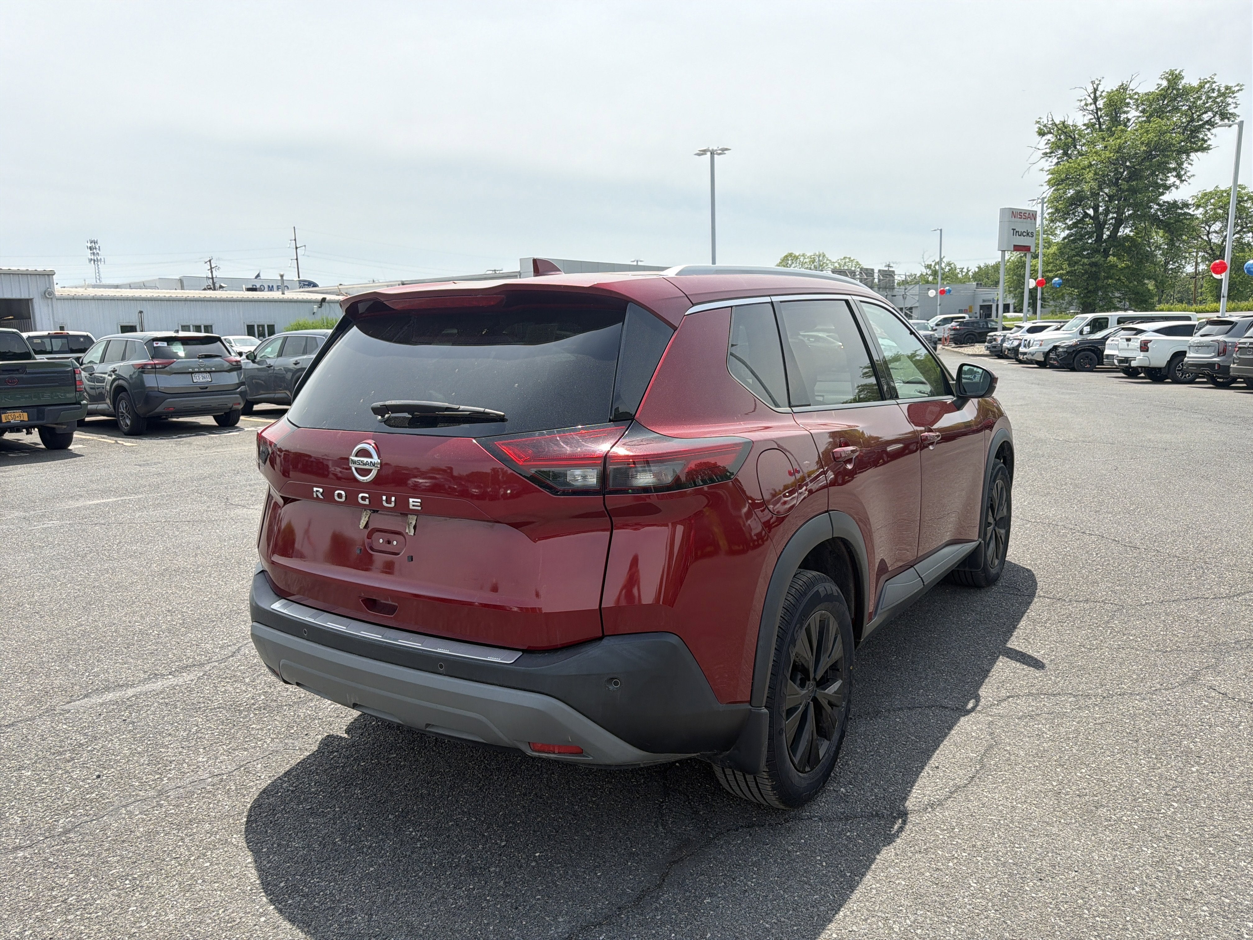 2021 Nissan Rogue SV