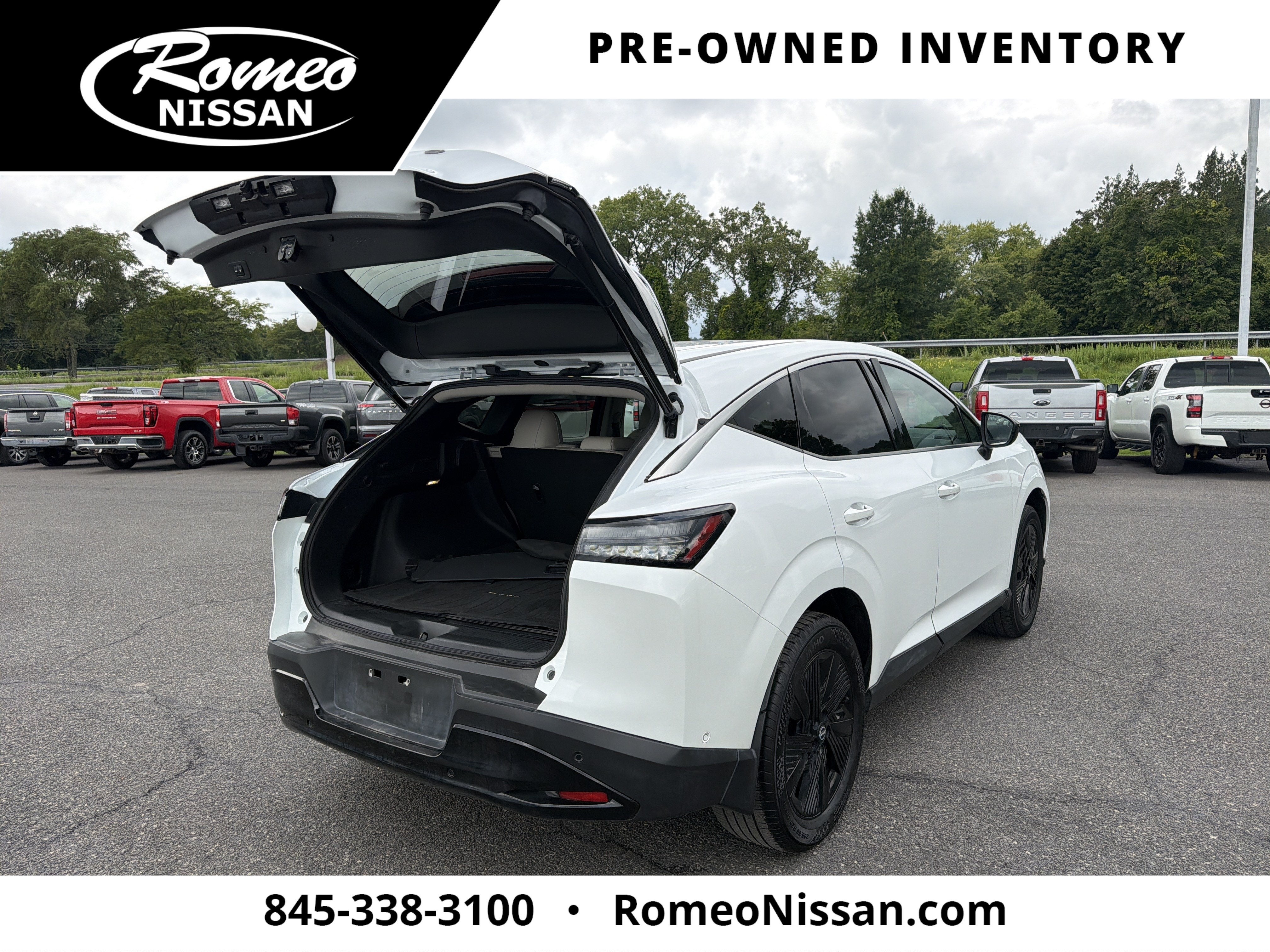 2025 Nissan Murano SV