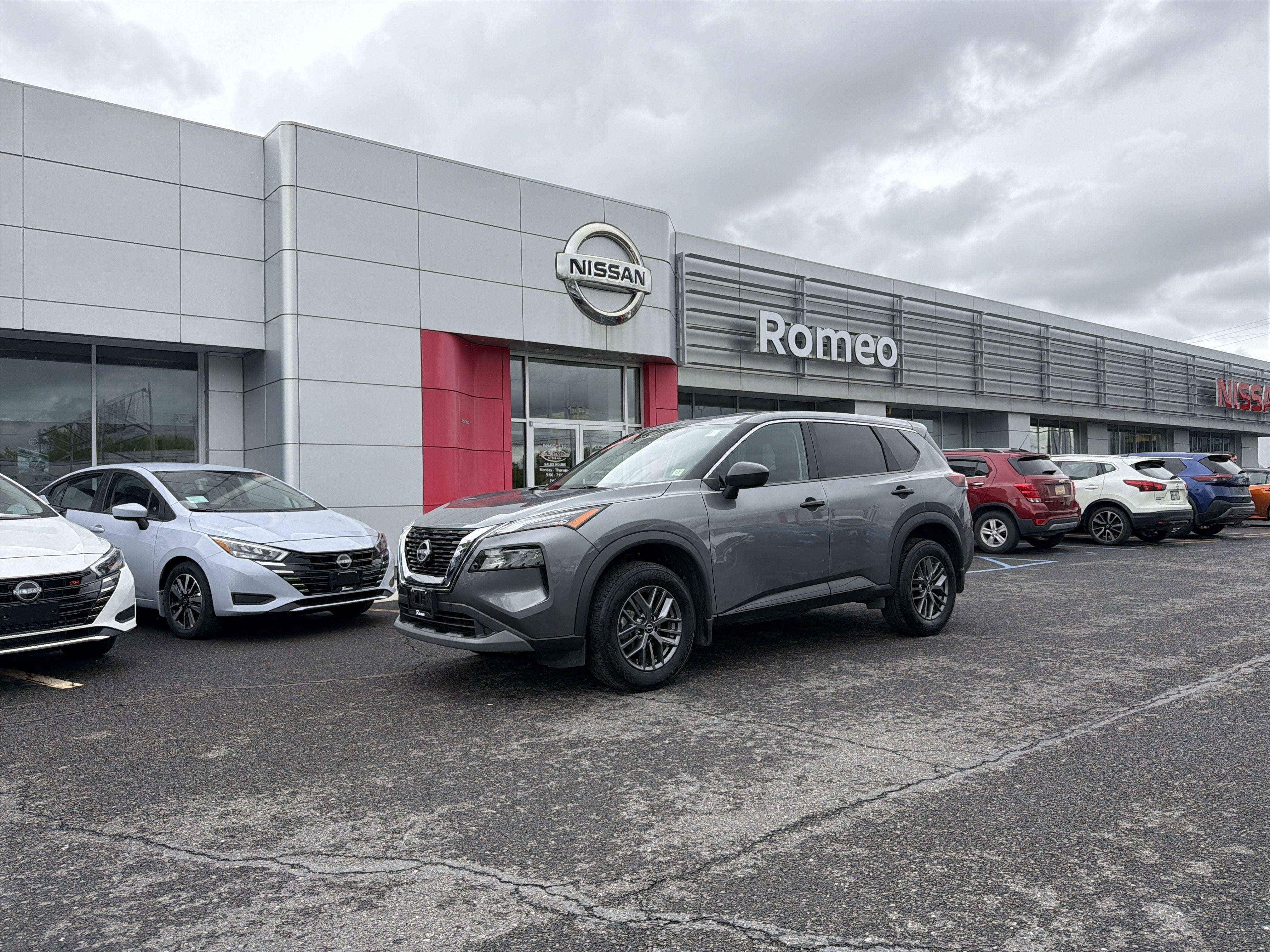 2023 Nissan Rogue S
