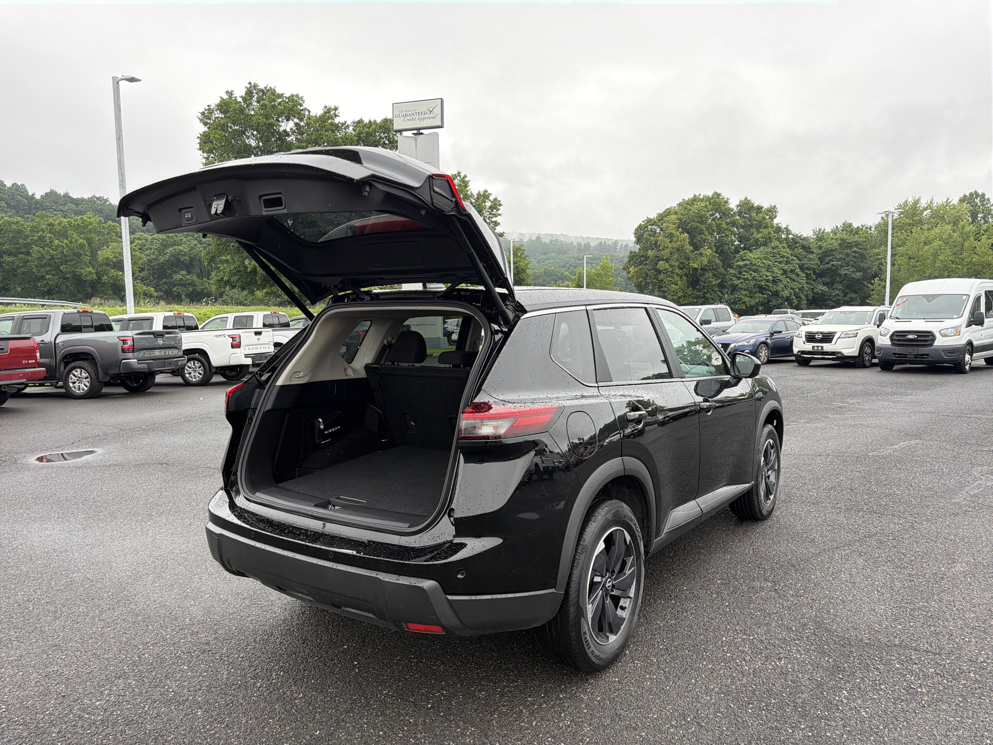 2025 Nissan Rogue SV