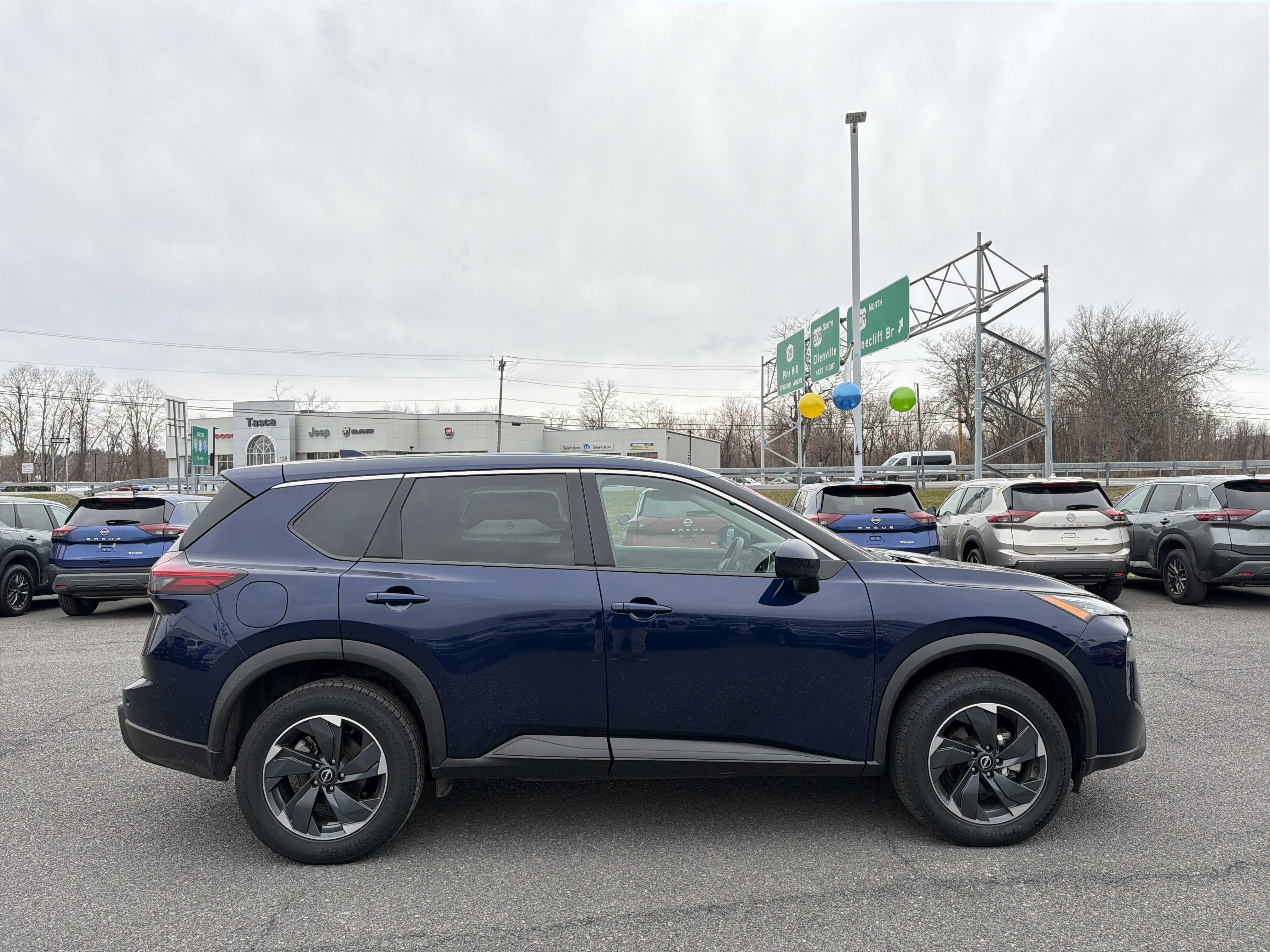2024 Nissan Rogue SV