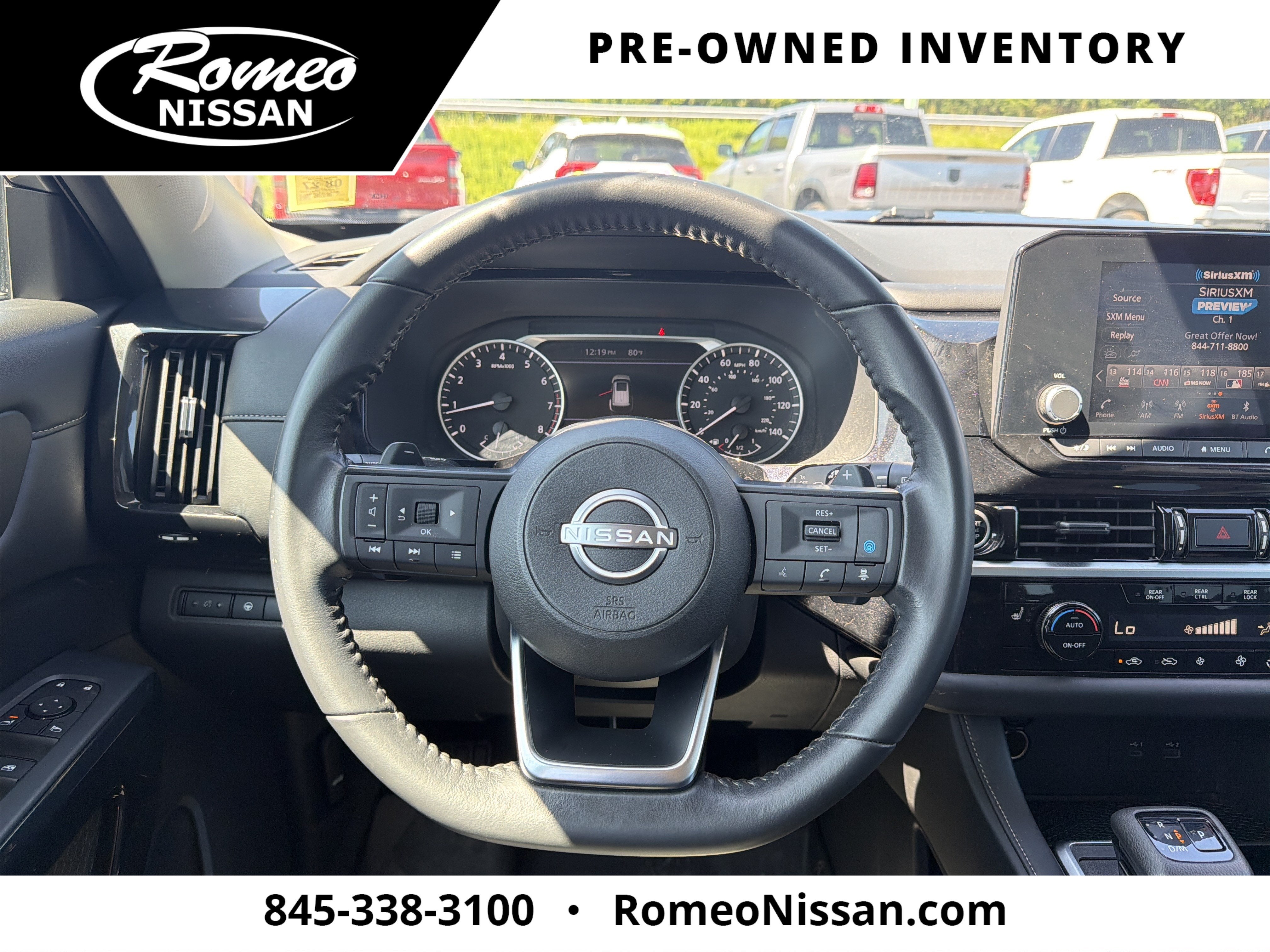 2024 Nissan Pathfinder SV