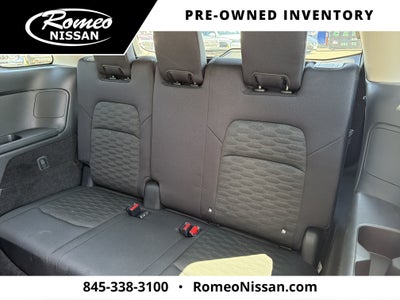 2024 Nissan Pathfinder SV