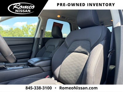 2024 Nissan Pathfinder SV