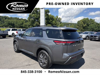 2024 Nissan Pathfinder SV