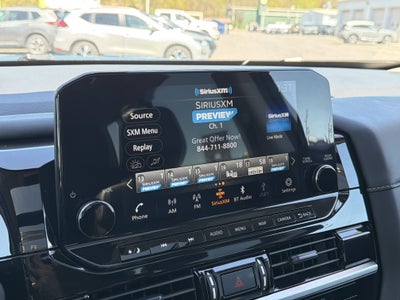 2025 Nissan Pathfinder SL