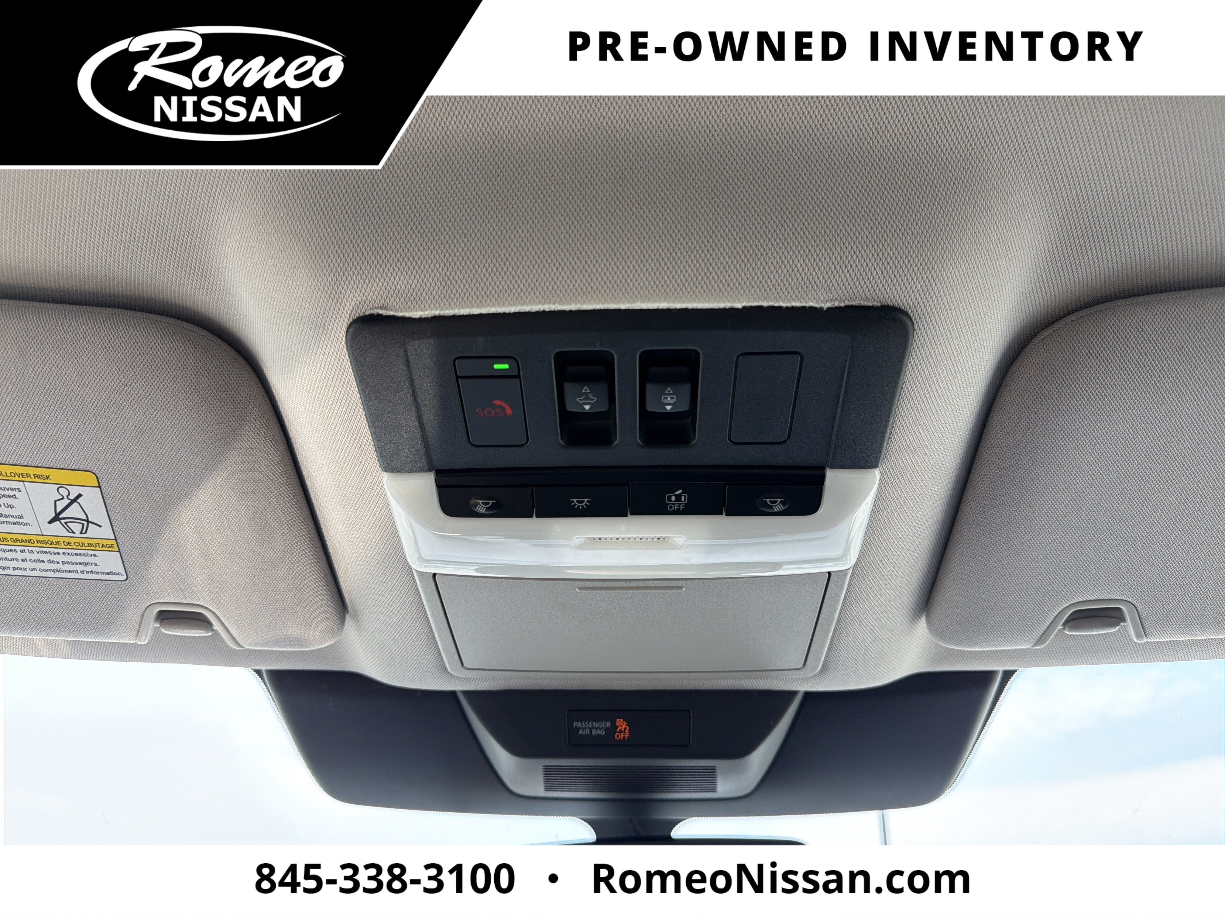 2022 Nissan Pathfinder SL