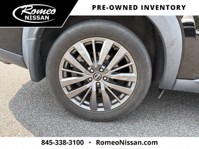 2022 Nissan Pathfinder SL