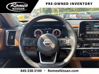 2023 Nissan Pathfinder Platinum