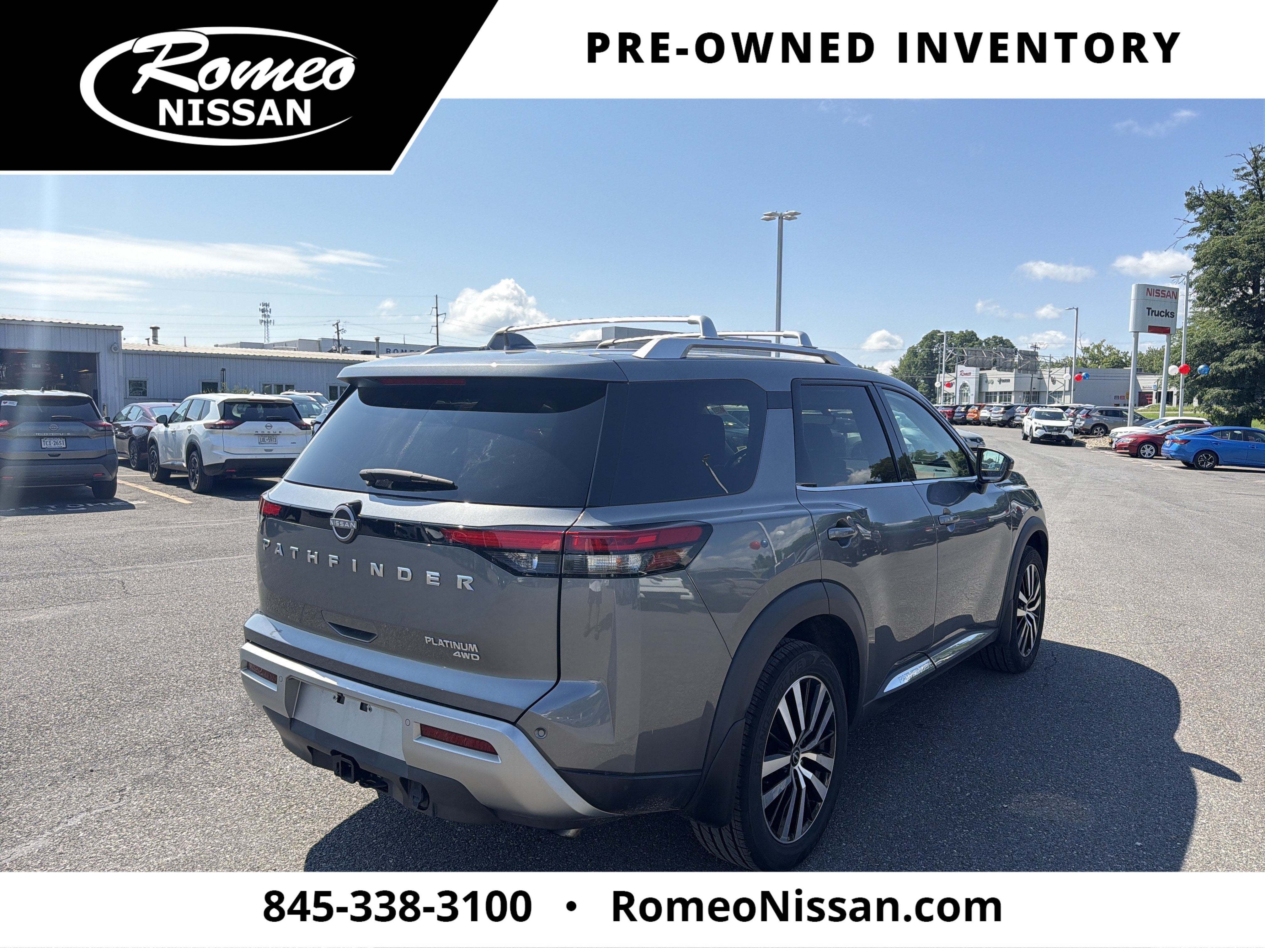 2023 Nissan Pathfinder Platinum