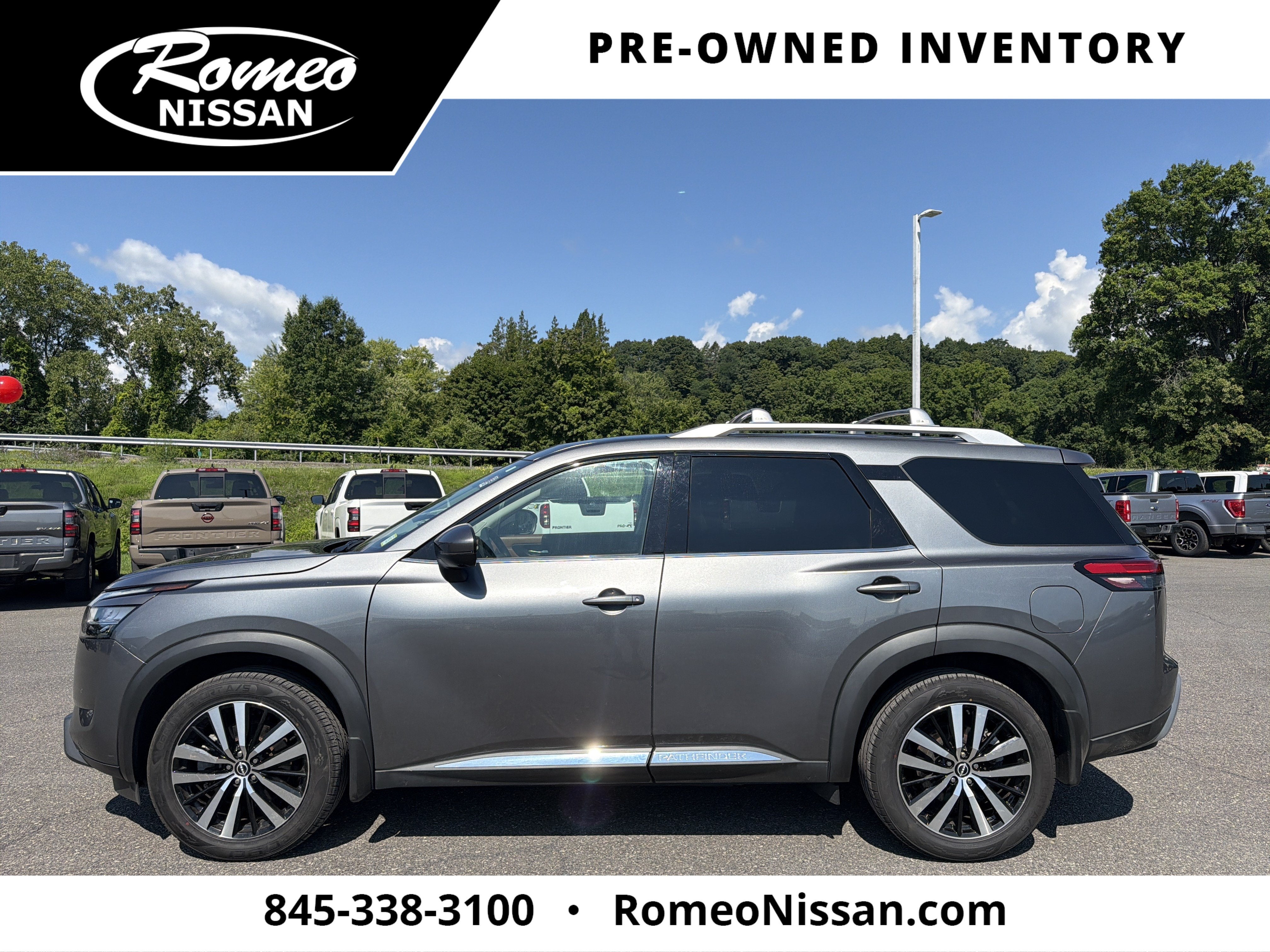 2023 Nissan Pathfinder Platinum