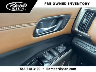 2023 Nissan Pathfinder Platinum