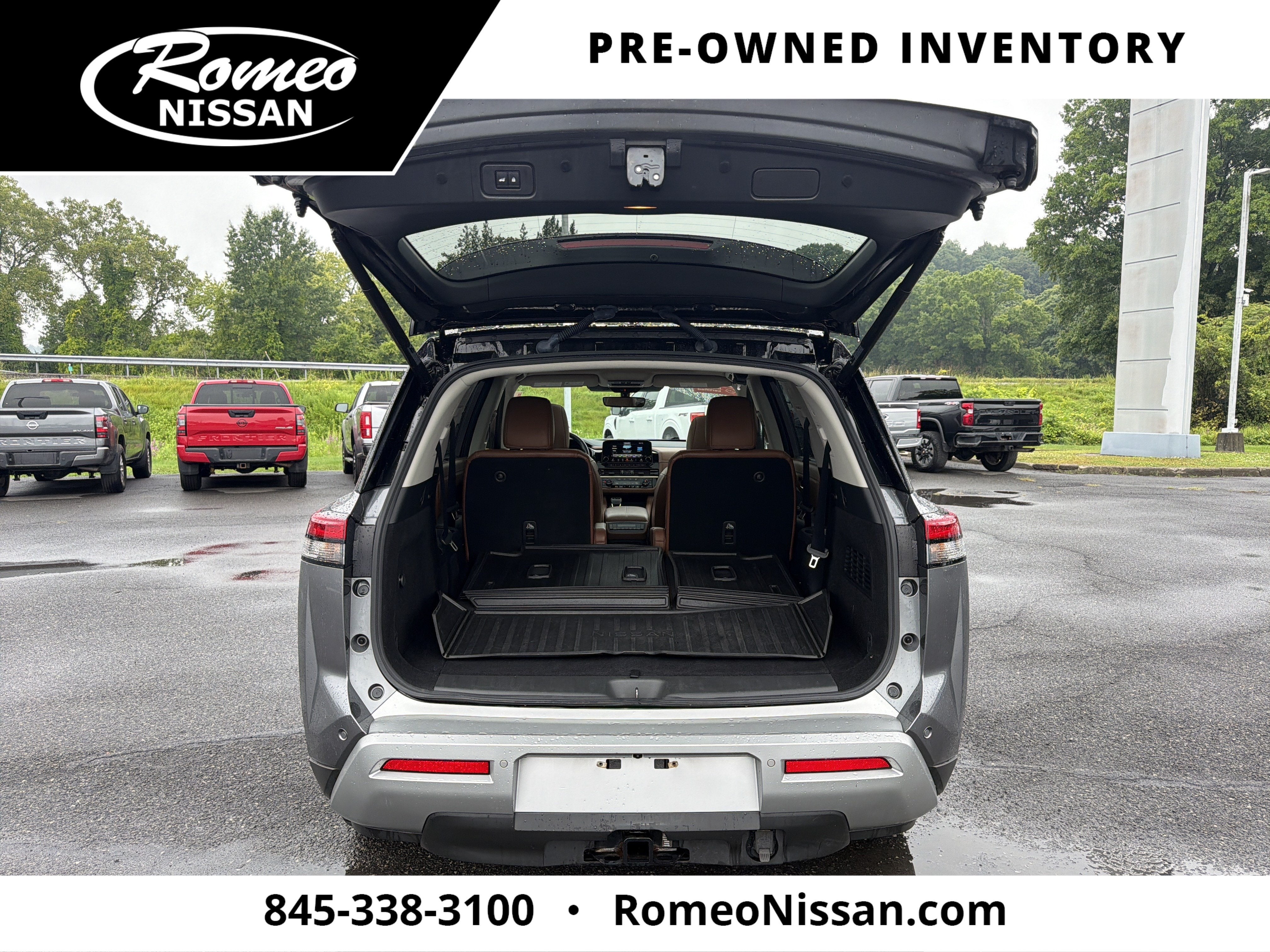 2023 Nissan Pathfinder Platinum