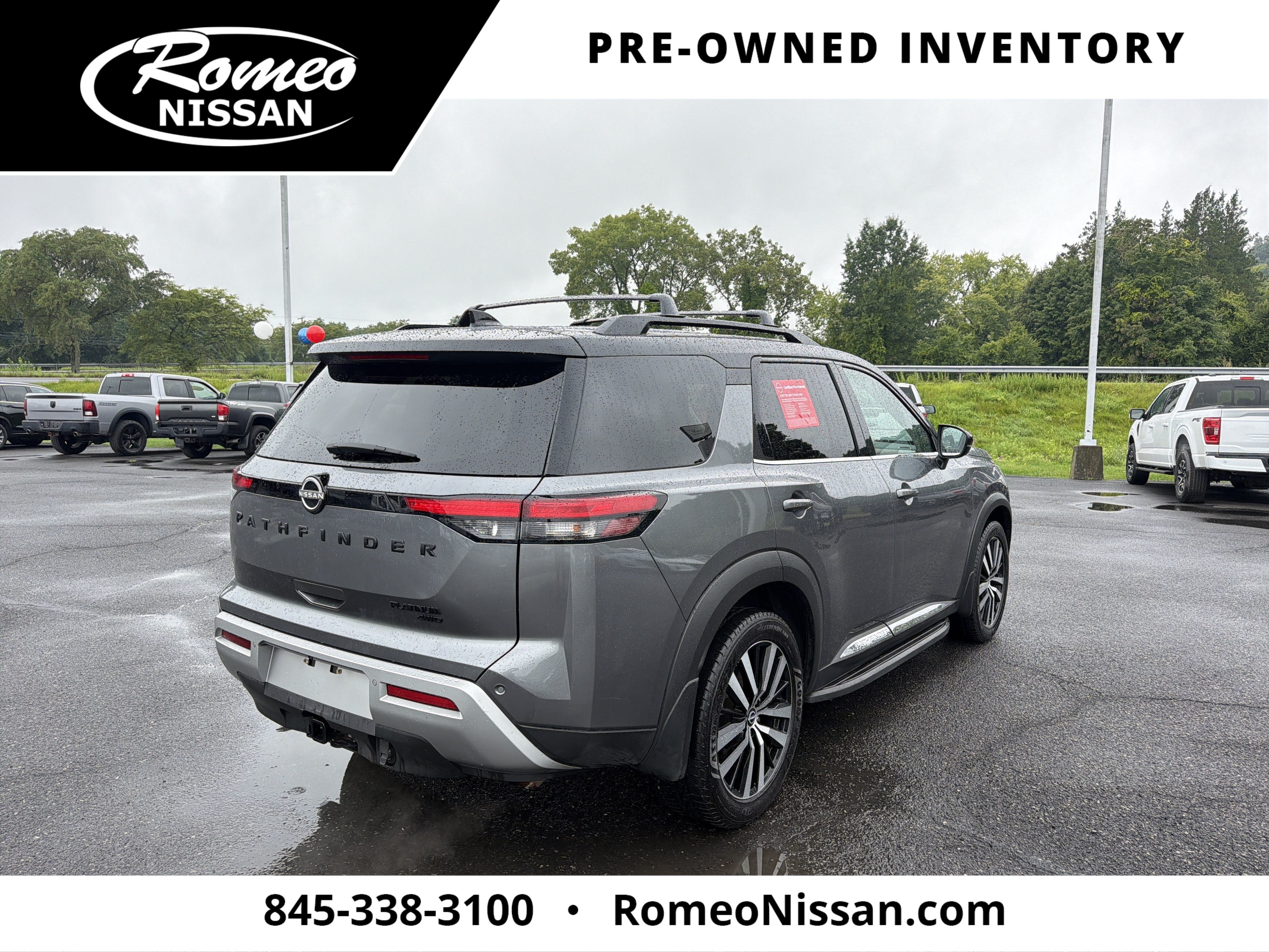 2023 Nissan Pathfinder Platinum