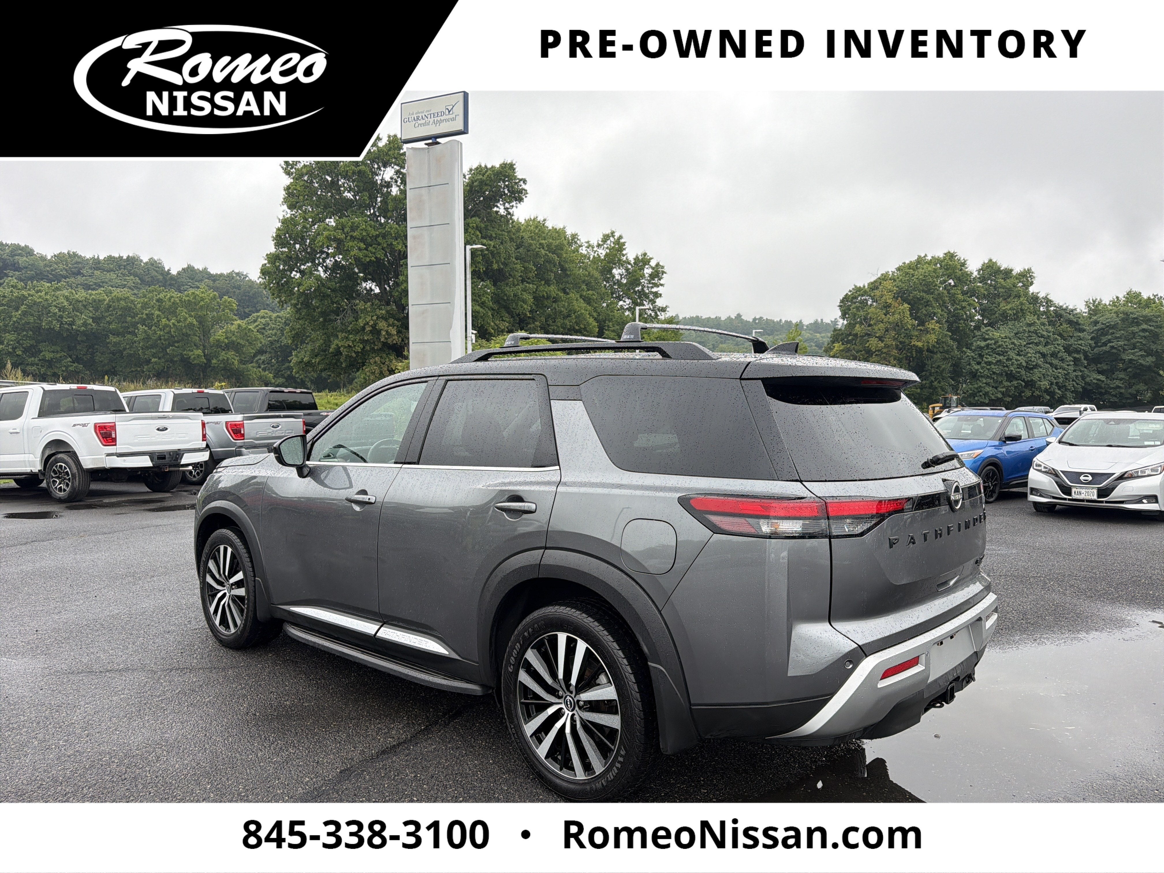 2023 Nissan Pathfinder Platinum
