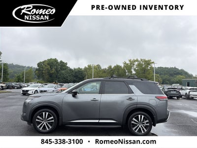 2023 Nissan Pathfinder Platinum