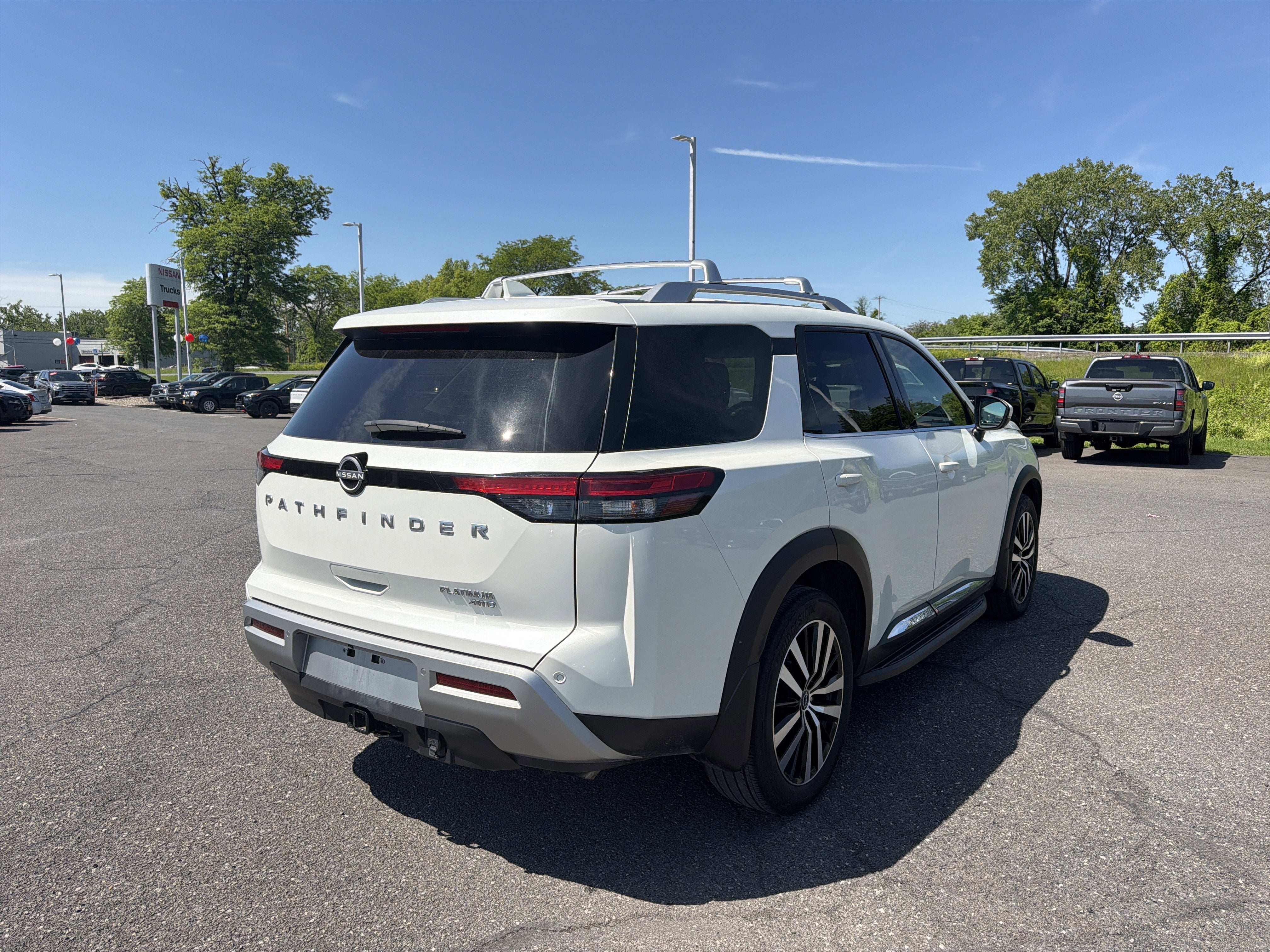2024 Nissan Pathfinder Platinum