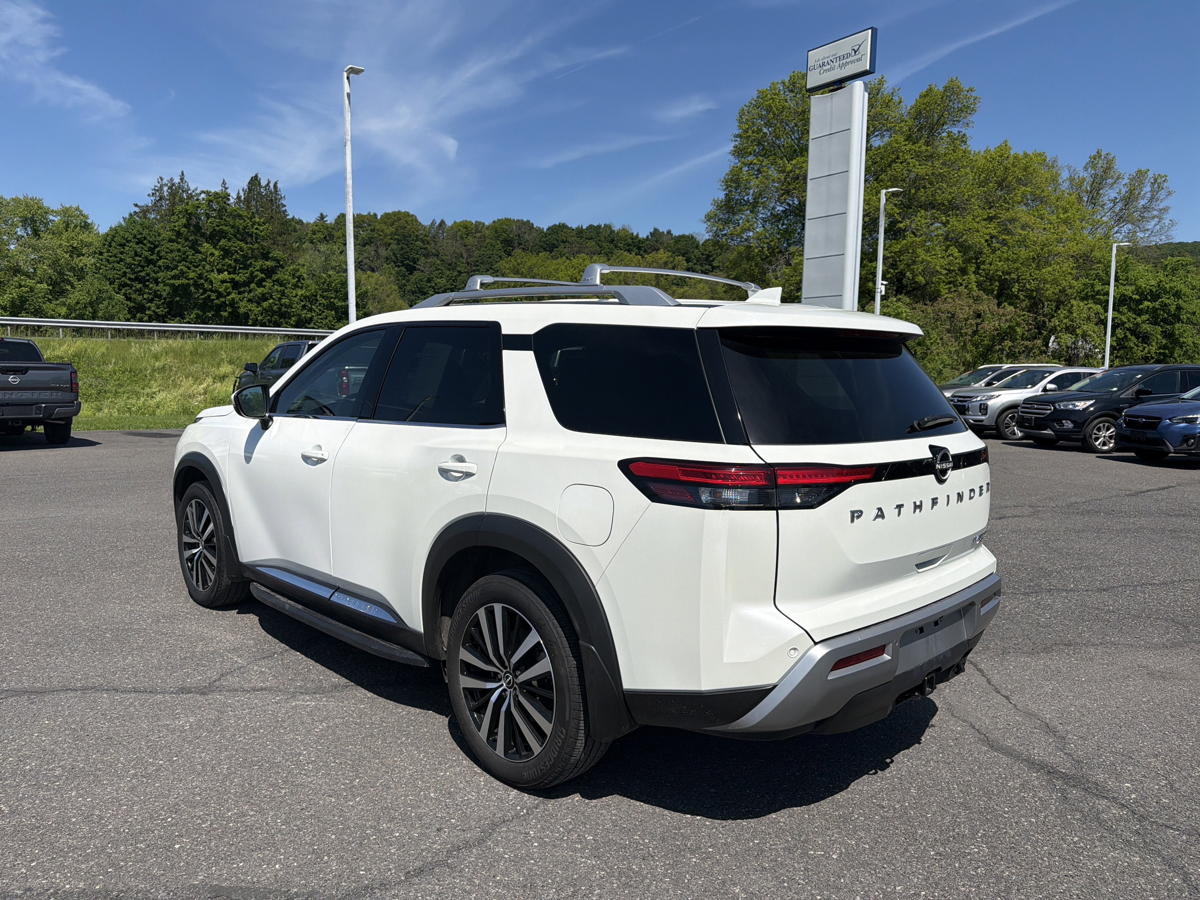 2024 Nissan Pathfinder Platinum