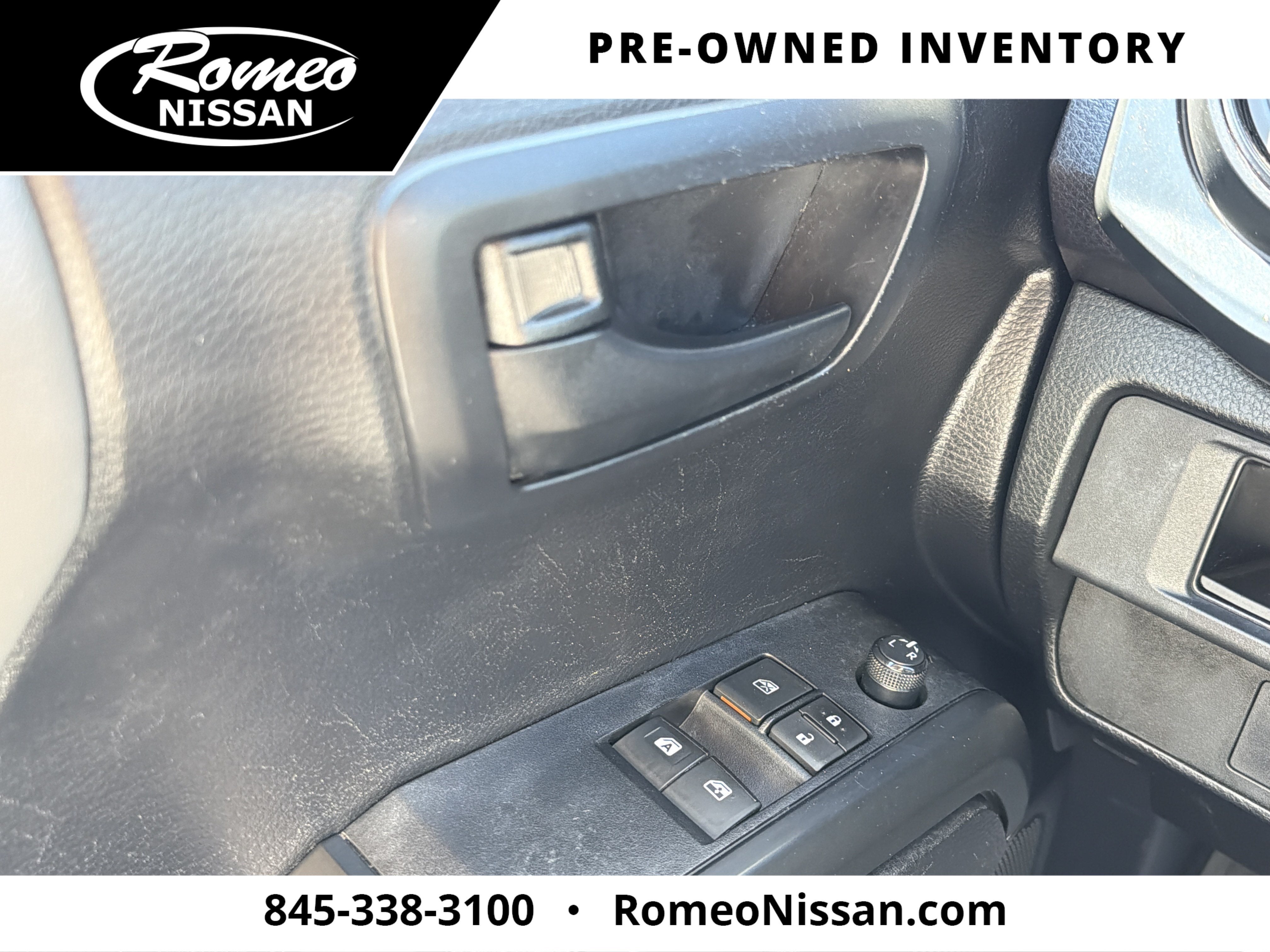 2019 Toyota Tacoma SR