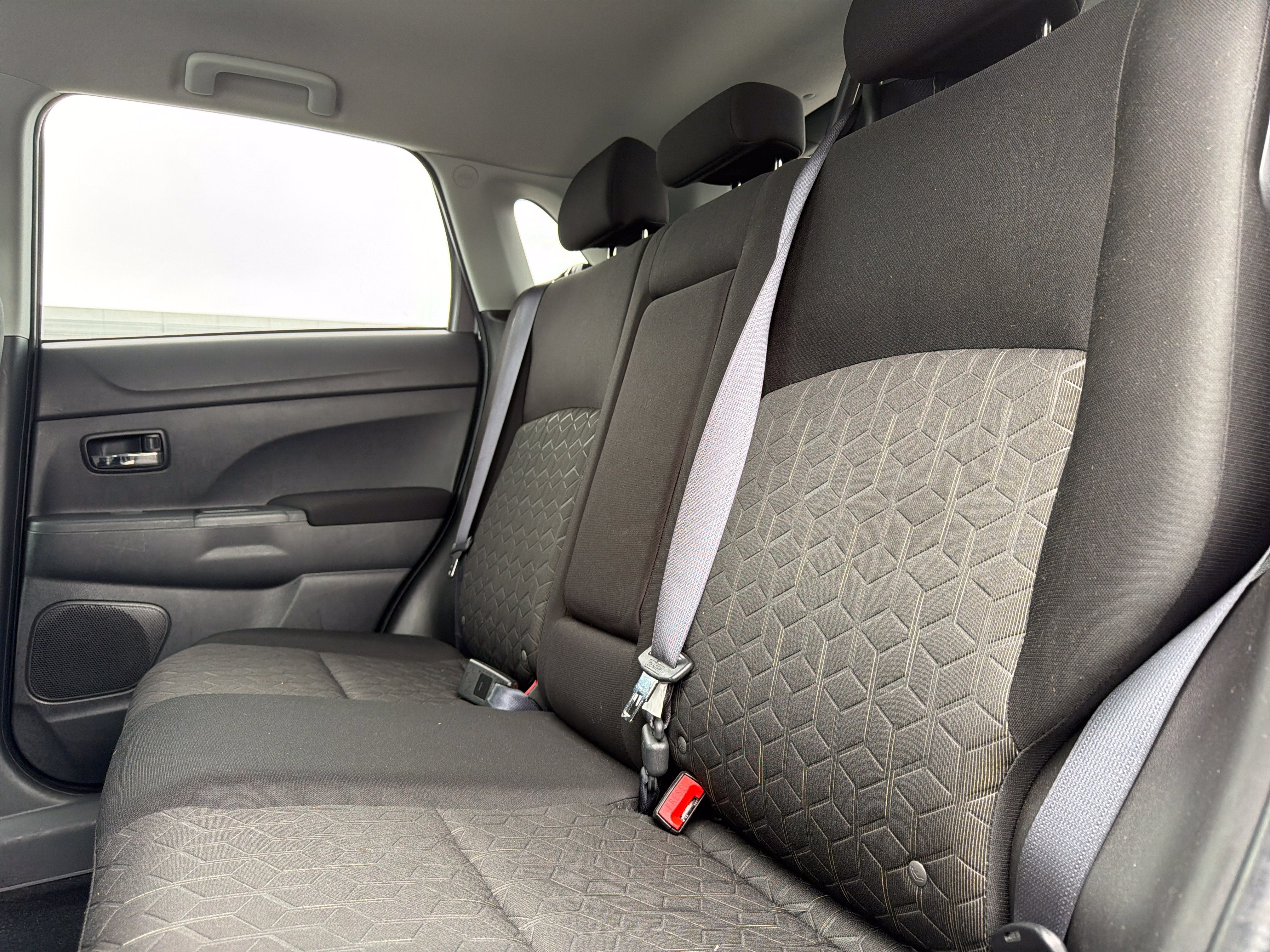 2024 Mitsubishi Outlander Sport 2.0 ES
