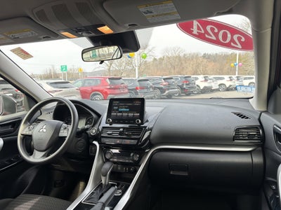 2025 Mitsubishi Eclipse Cross LE