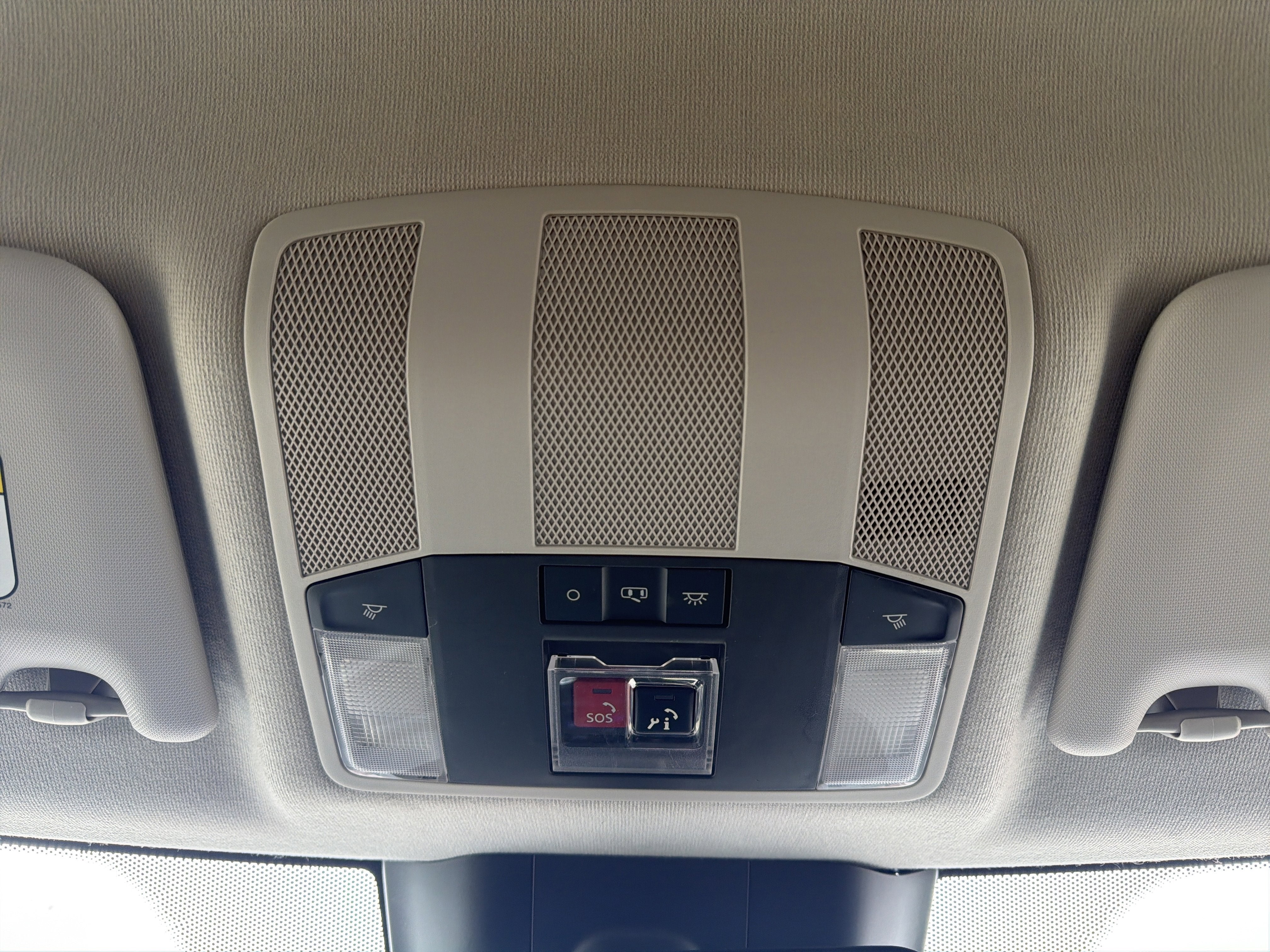 2025 Mitsubishi Eclipse Cross LE