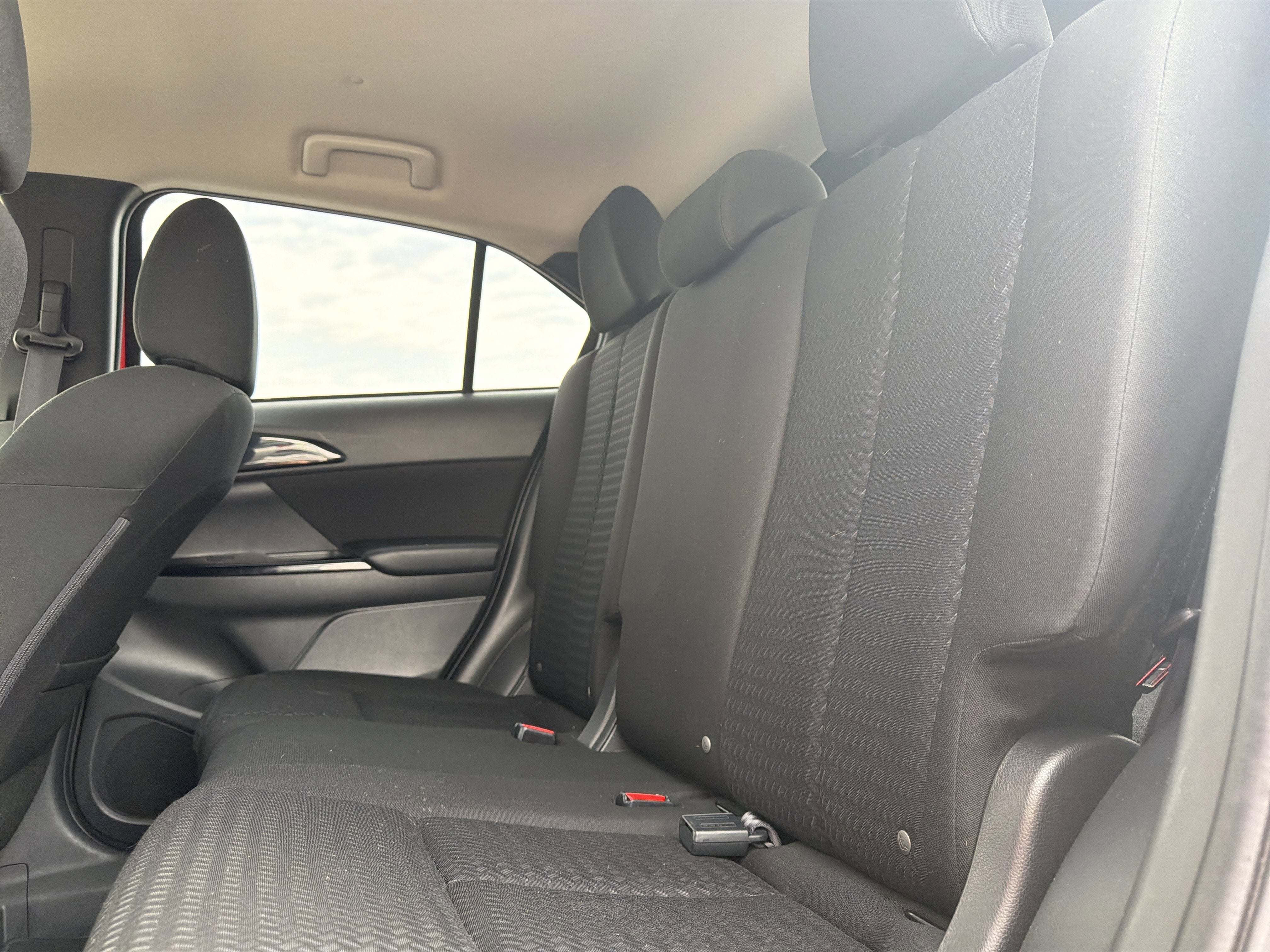 2025 Mitsubishi Eclipse Cross LE