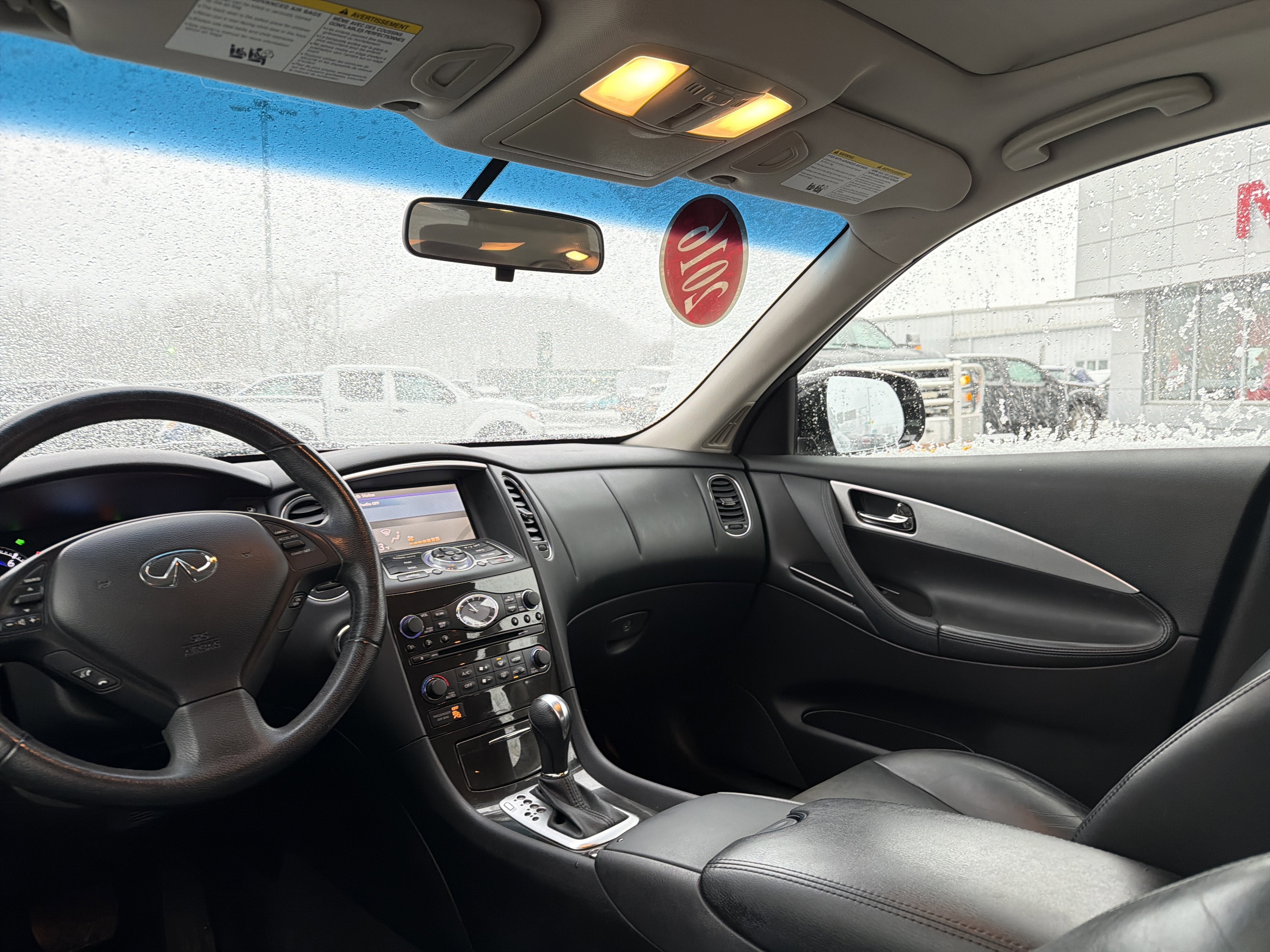 2016 INFINITI QX50 Base