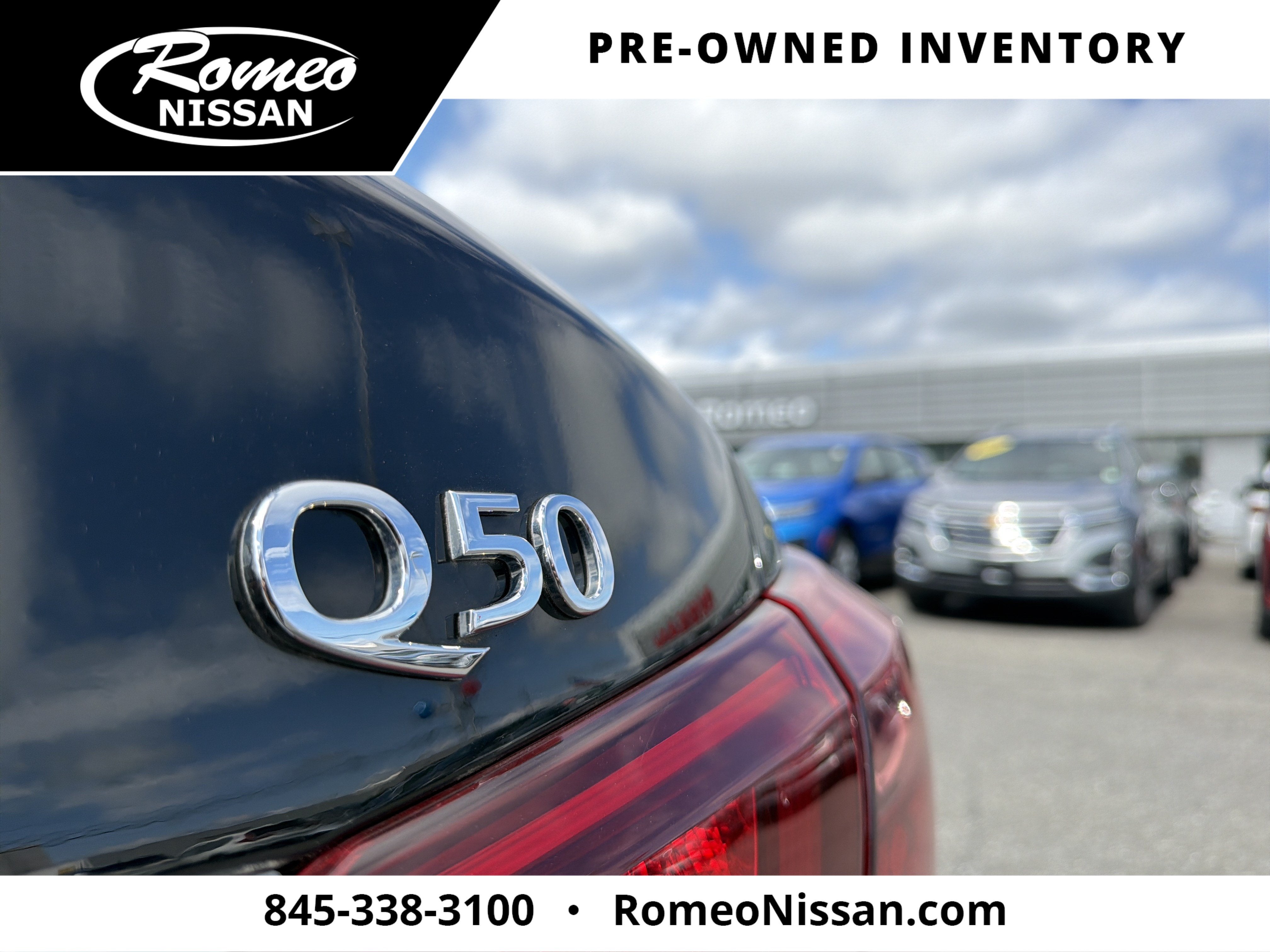 2023 INFINITI Q50 LUXE