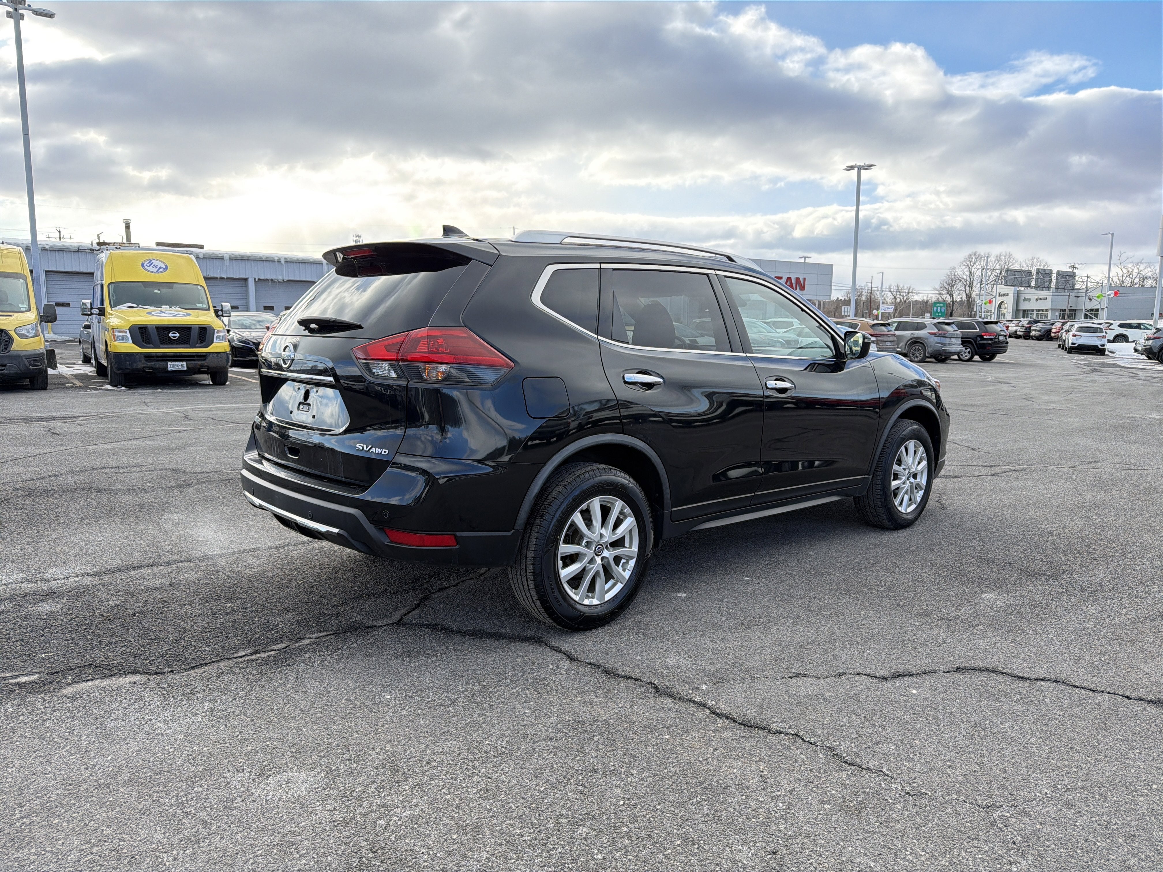 2020 Nissan Rogue SV