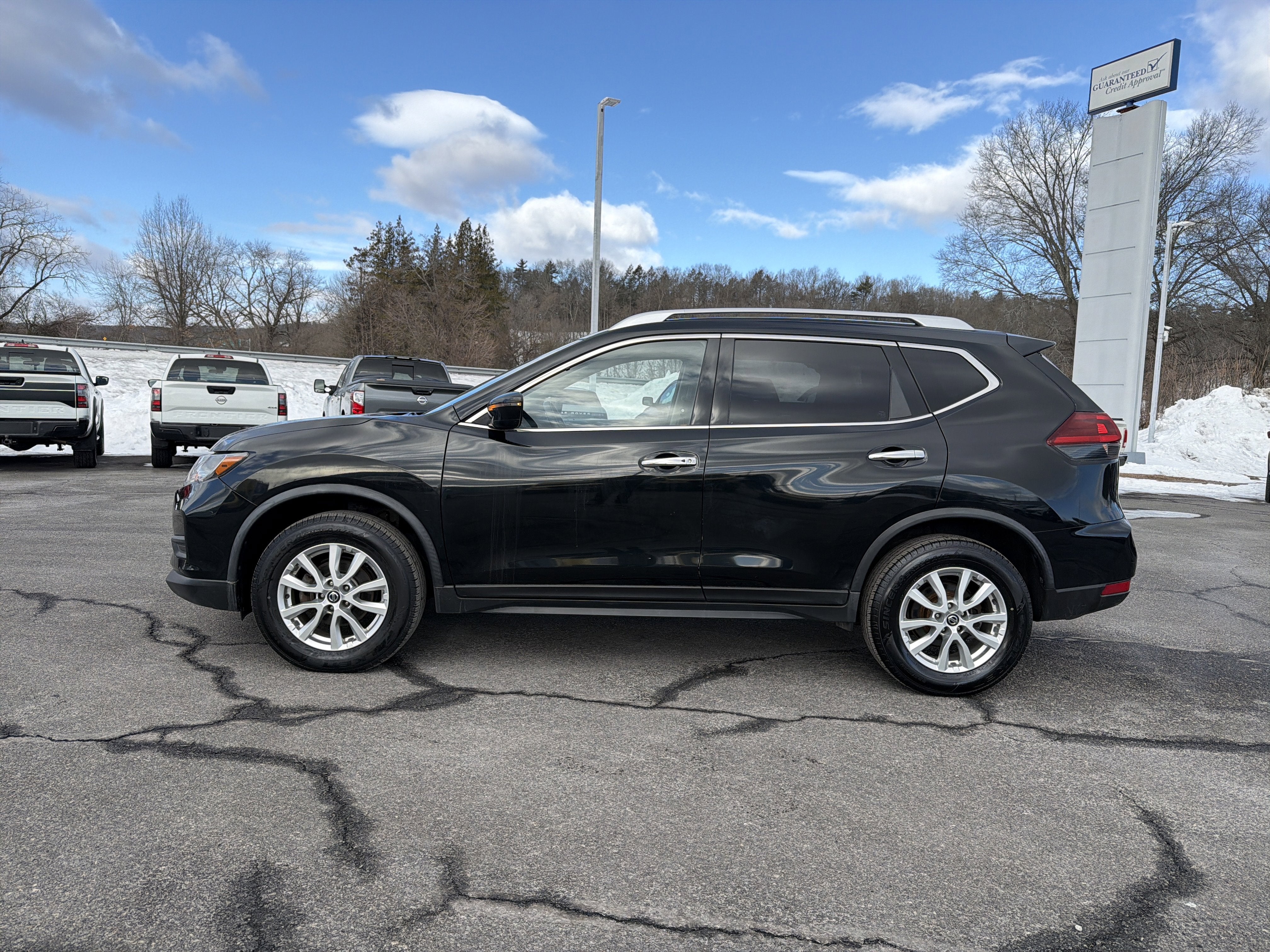 2020 Nissan Rogue SV