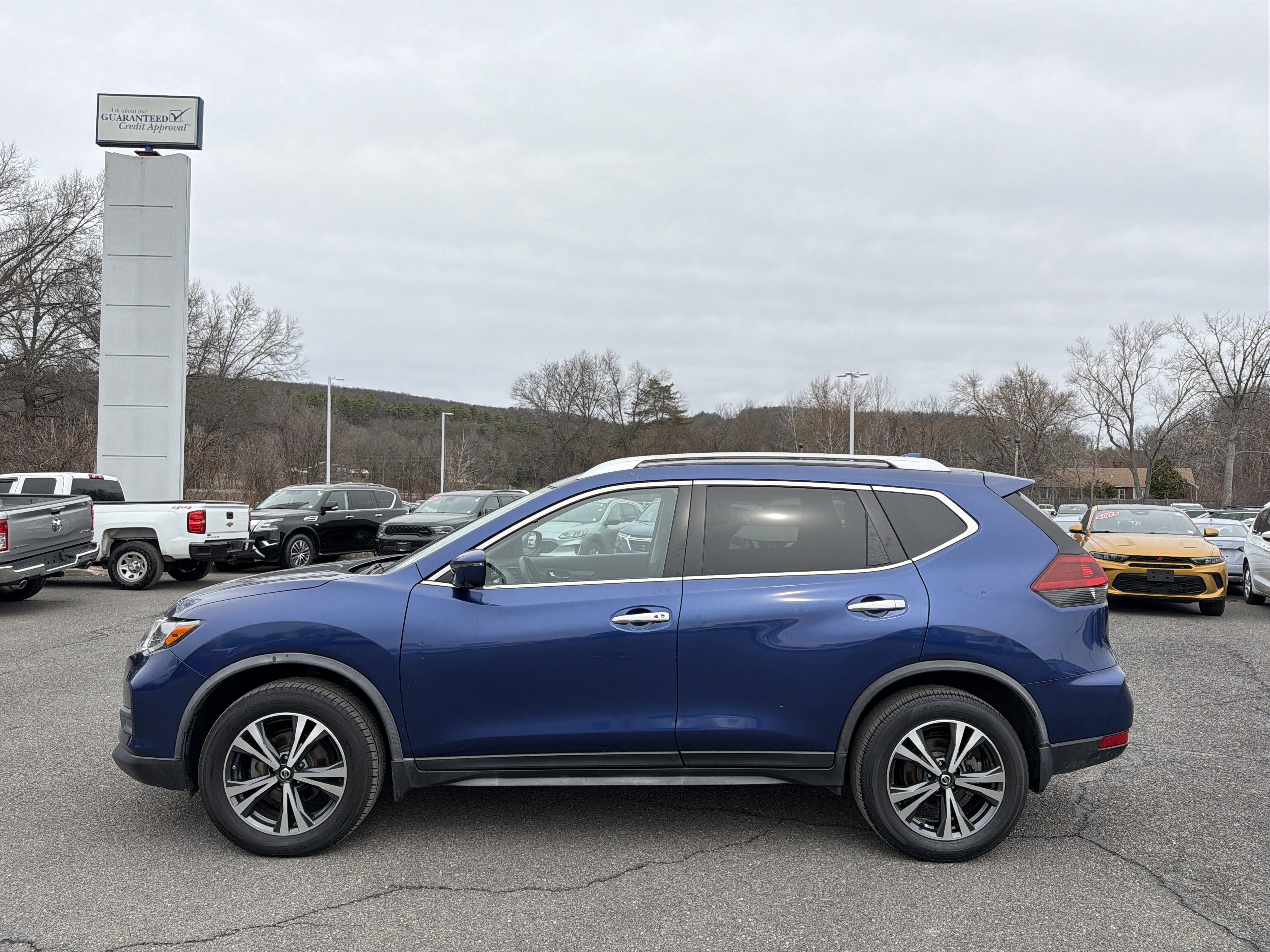 2020 Nissan Rogue SV