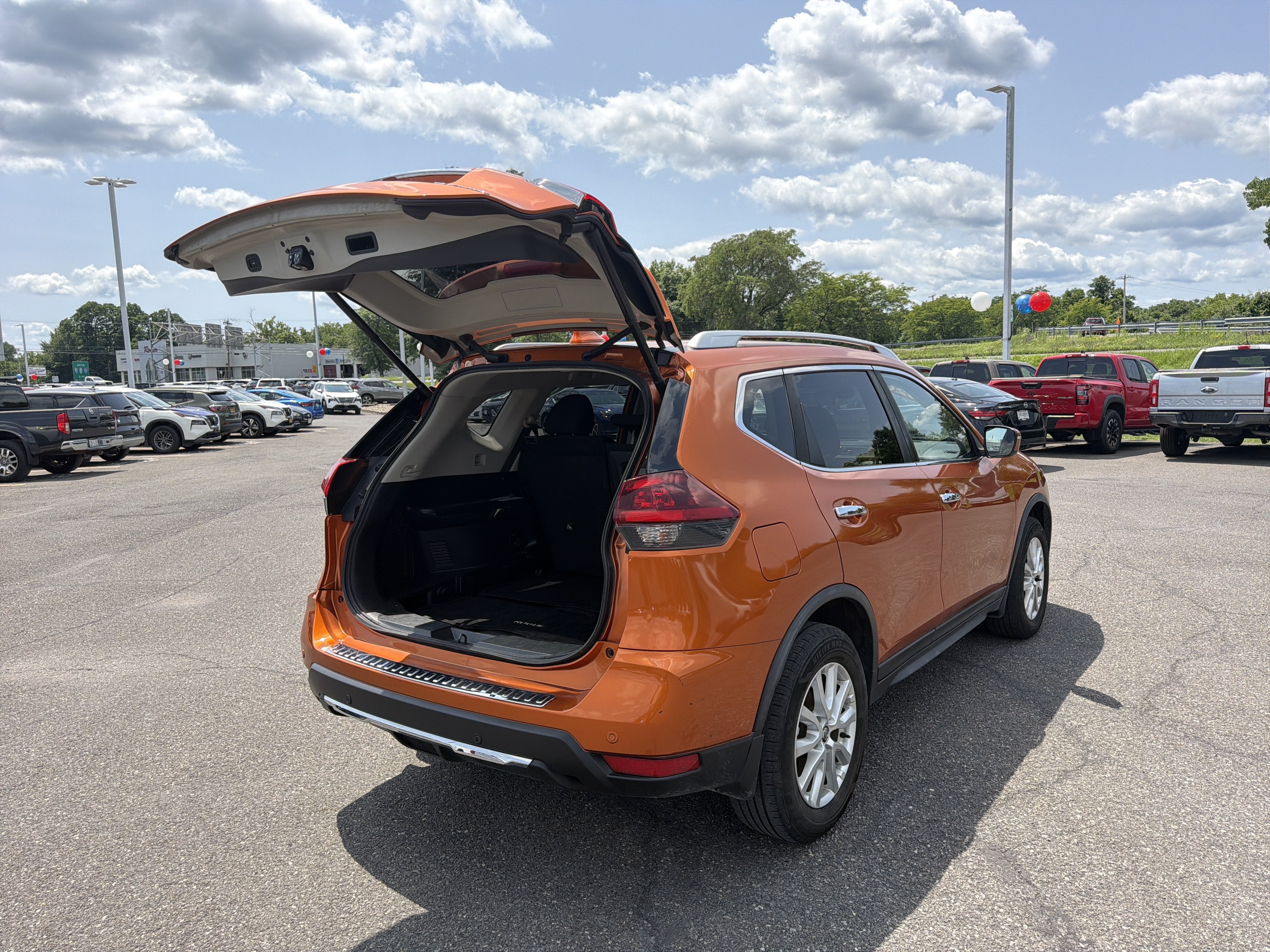 2020 Nissan Rogue SV