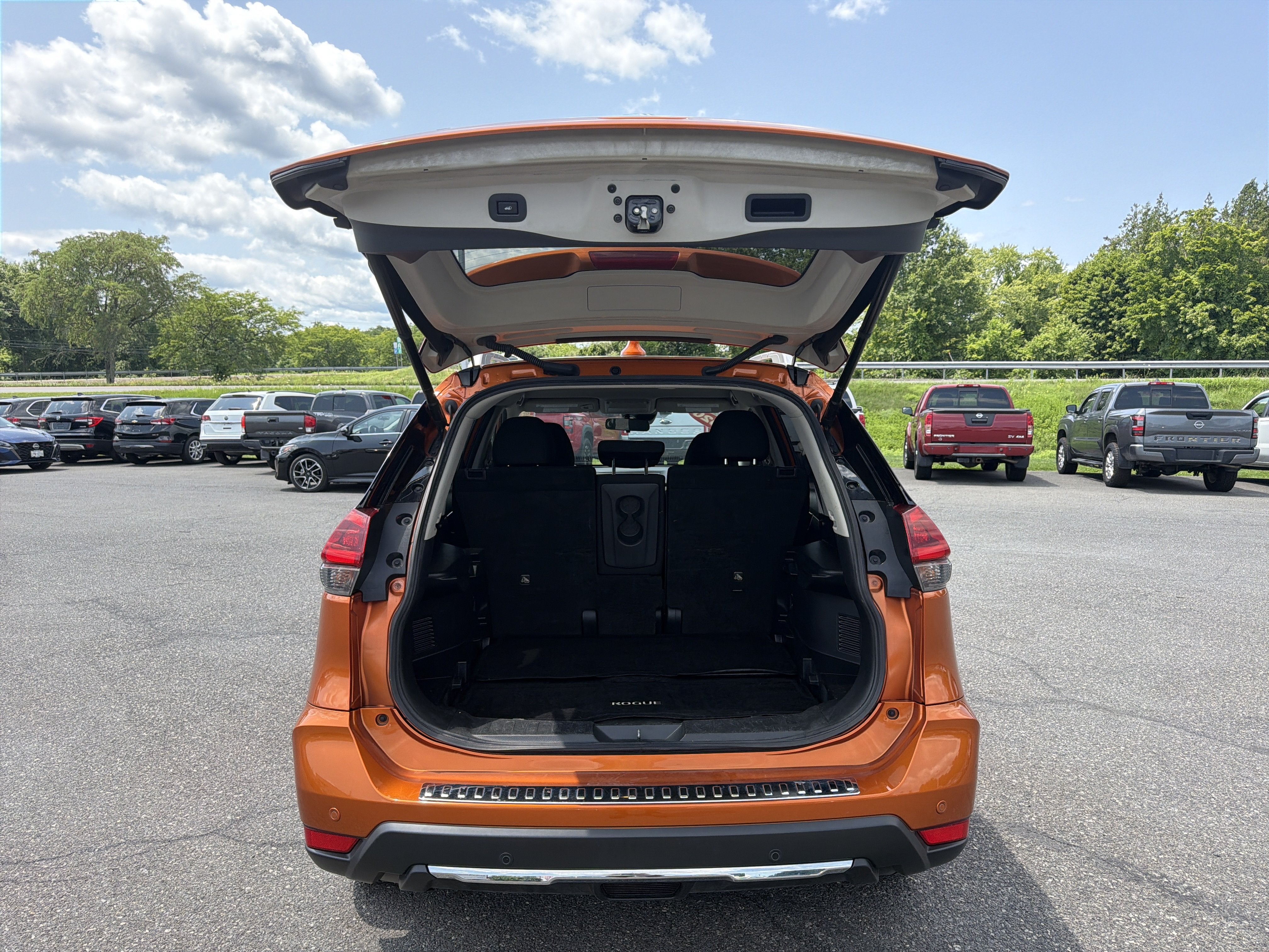 2020 Nissan Rogue SV