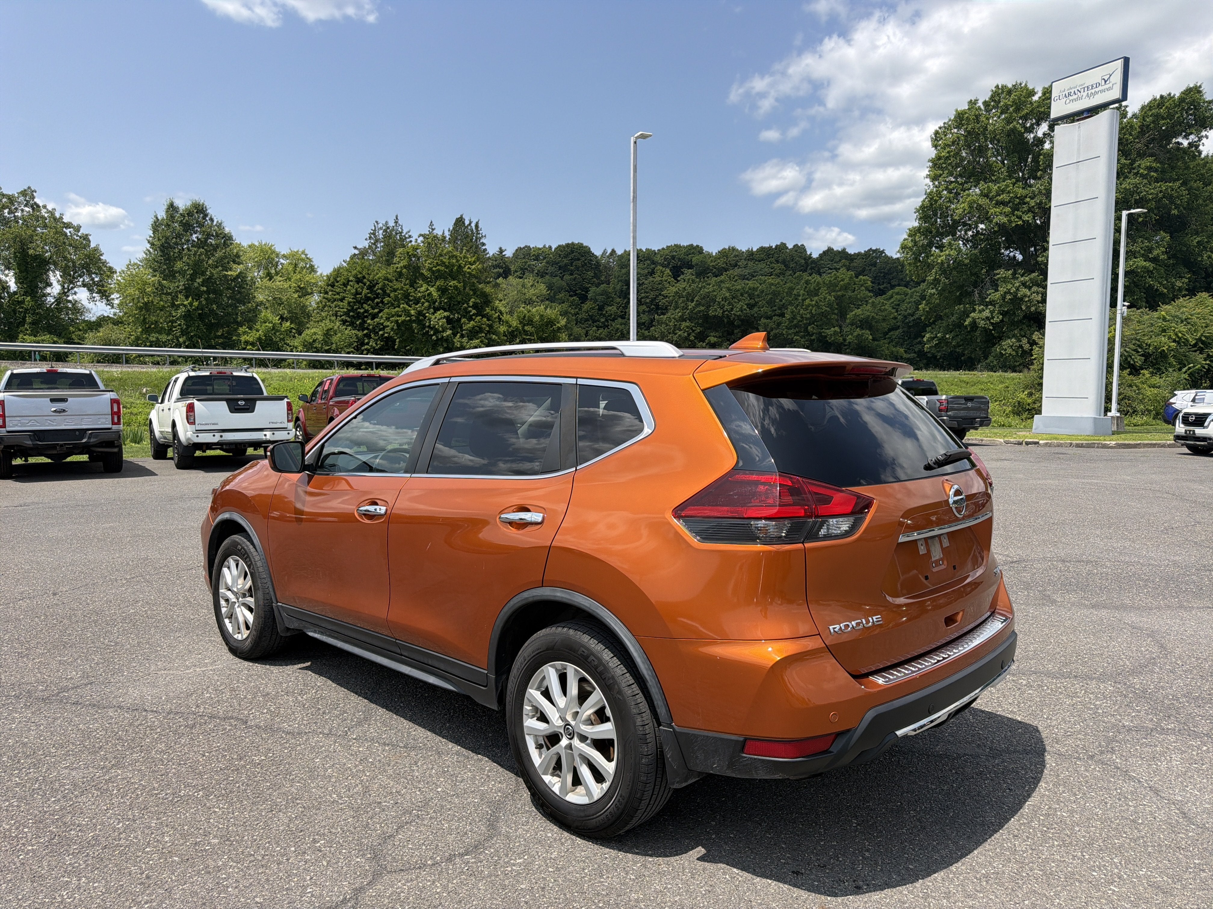 2020 Nissan Rogue SV