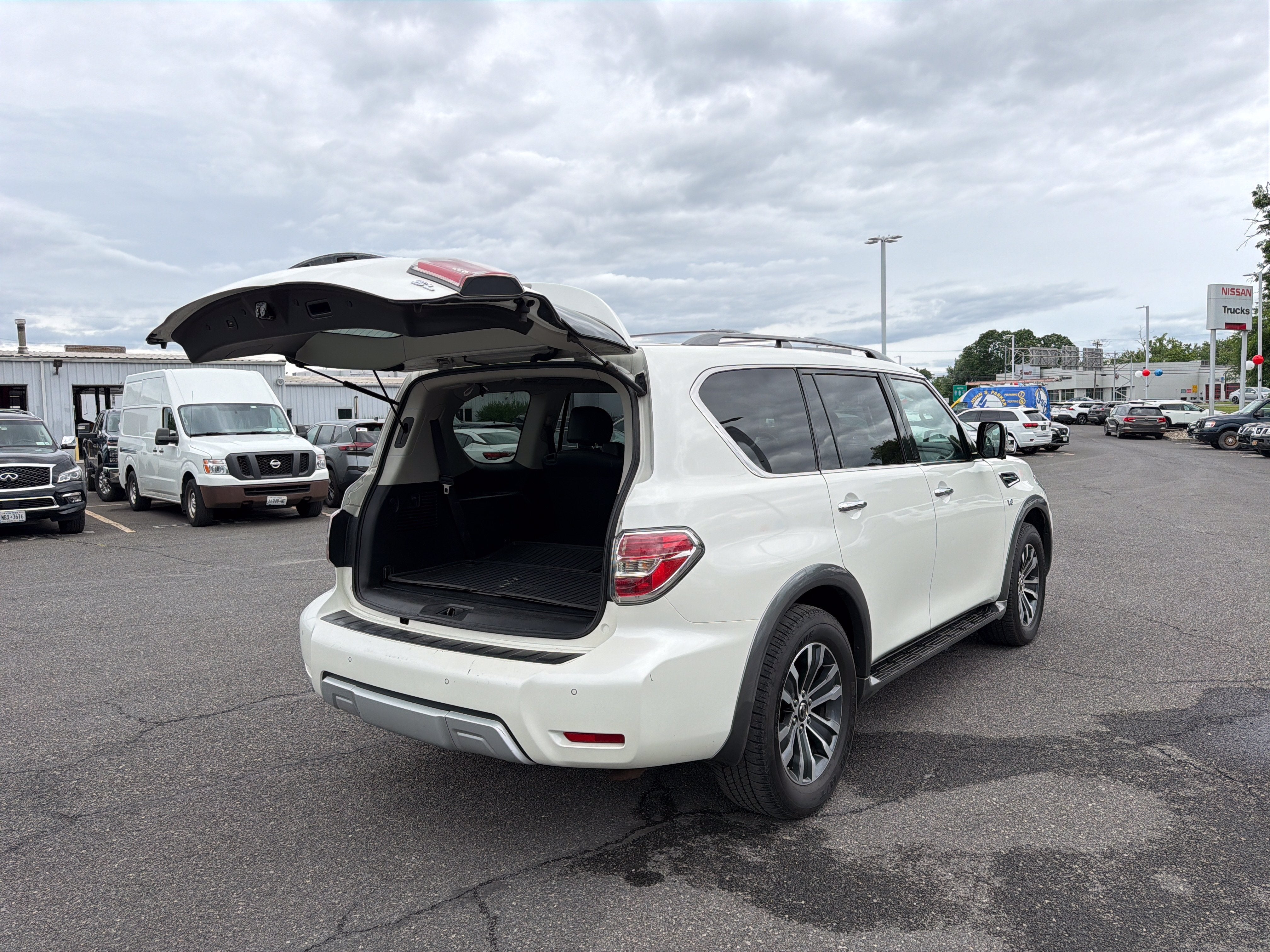 2017 Nissan Armada SL