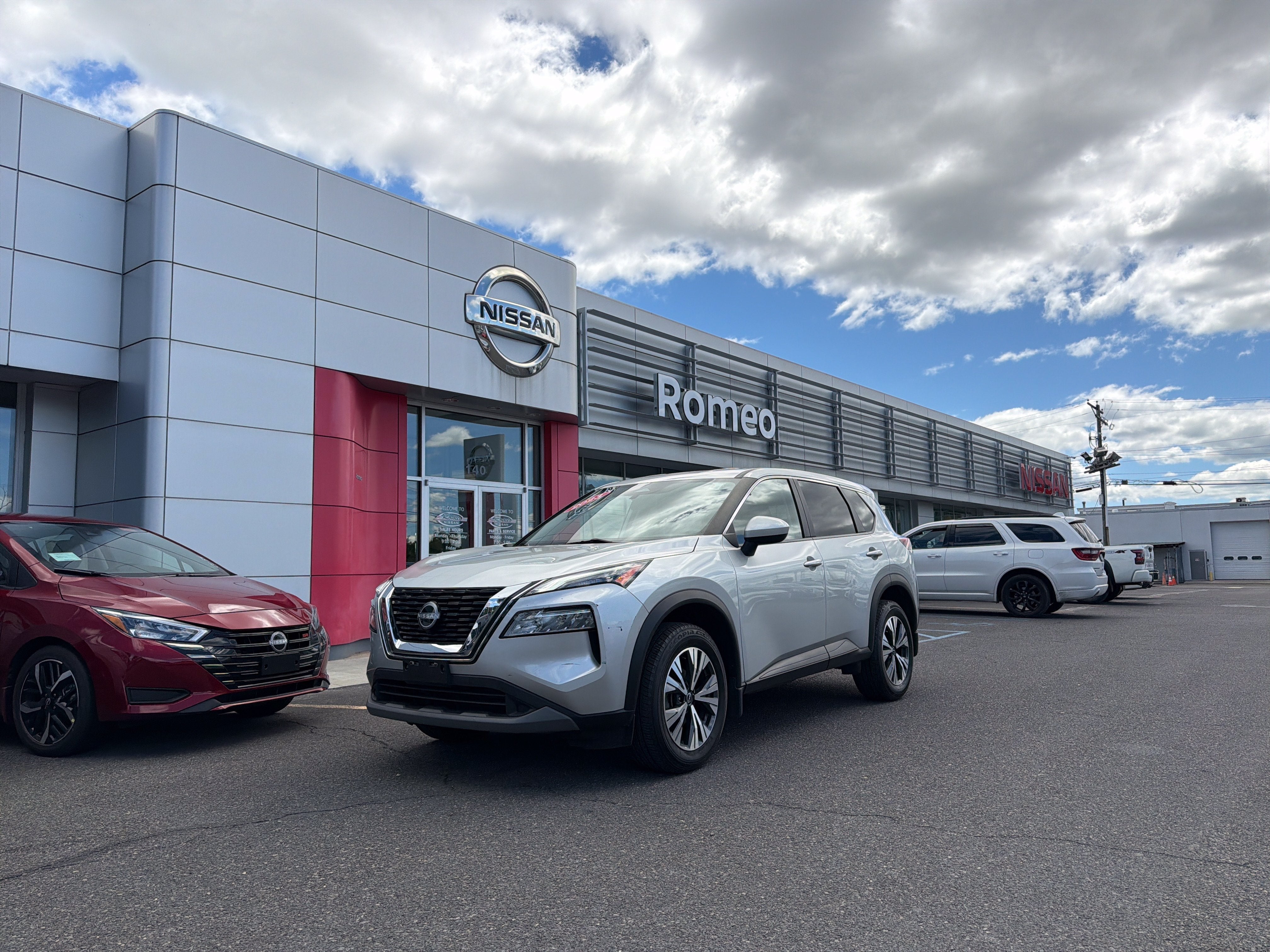 2023 Nissan Rogue SV