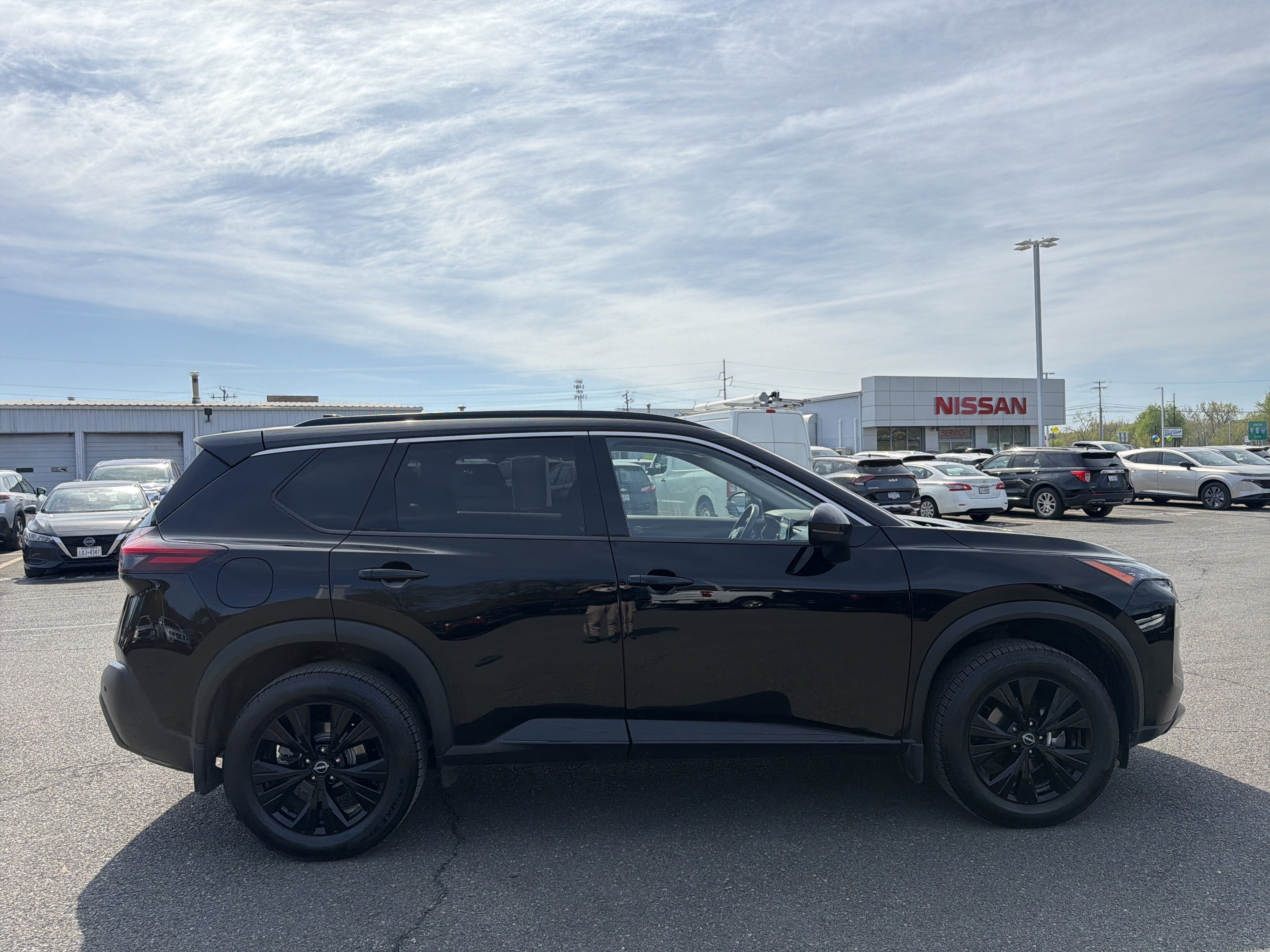 2023 Nissan Rogue SV