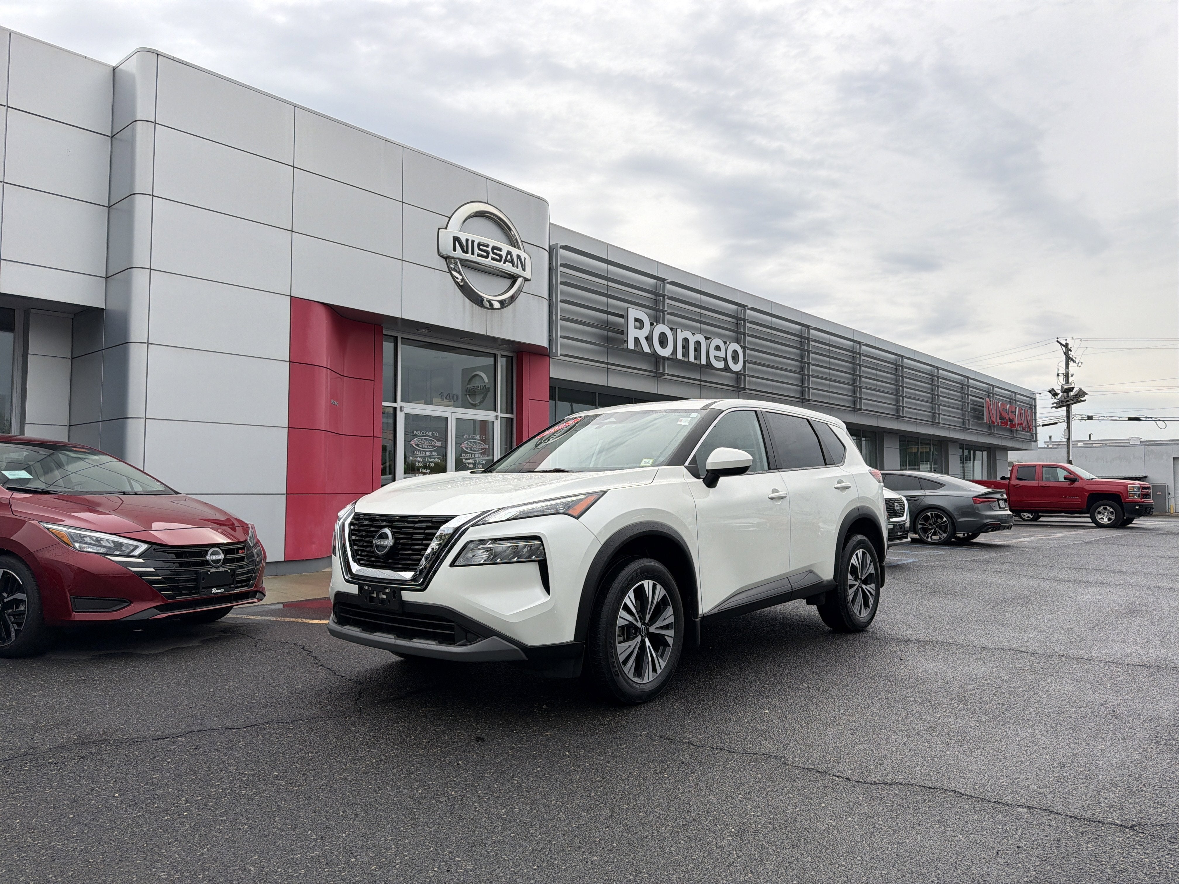 2023 Nissan Rogue SV