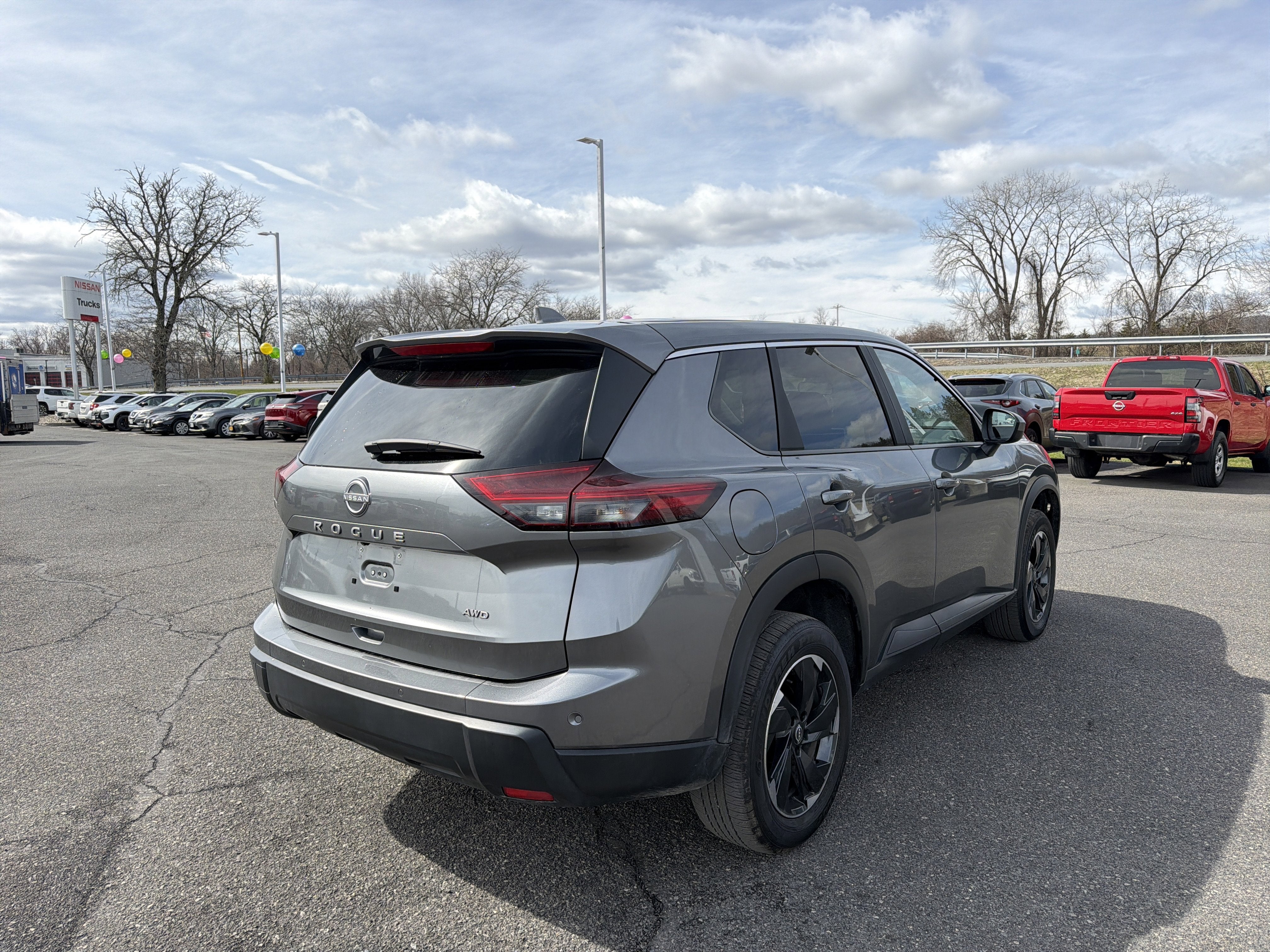 2026 Nissan Rogue SV