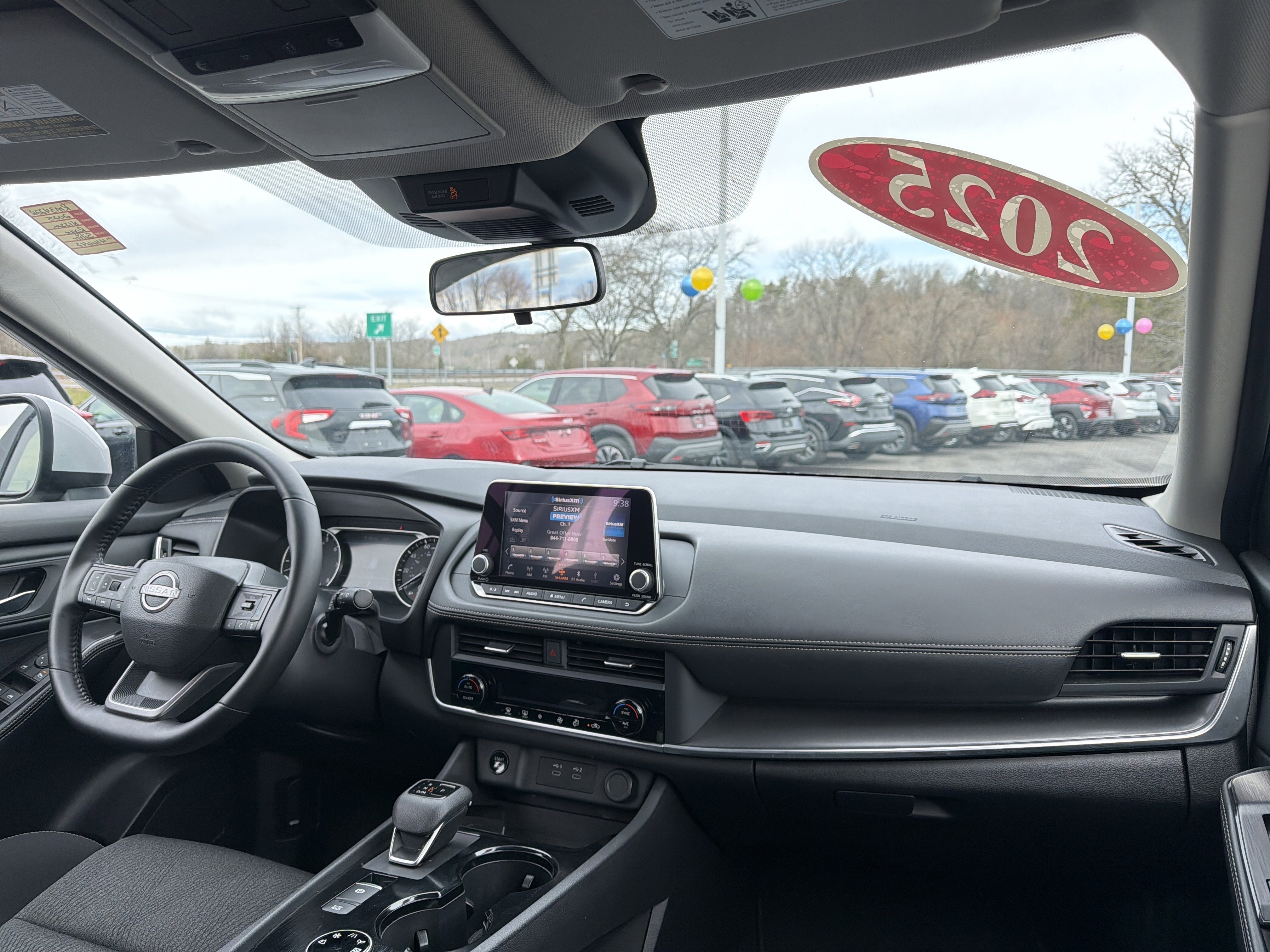 2025 Nissan Rogue SV