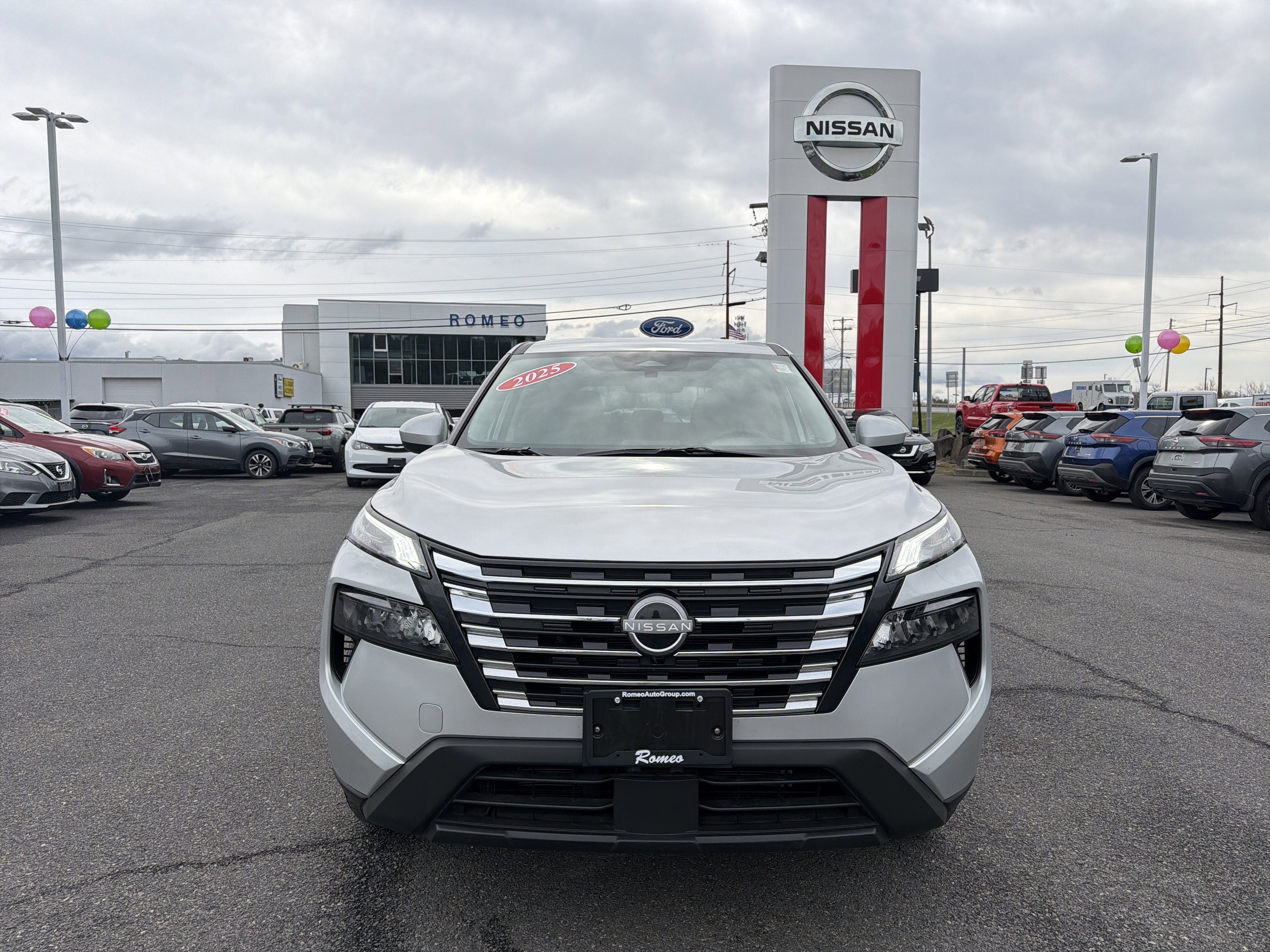 2025 Nissan Rogue SV