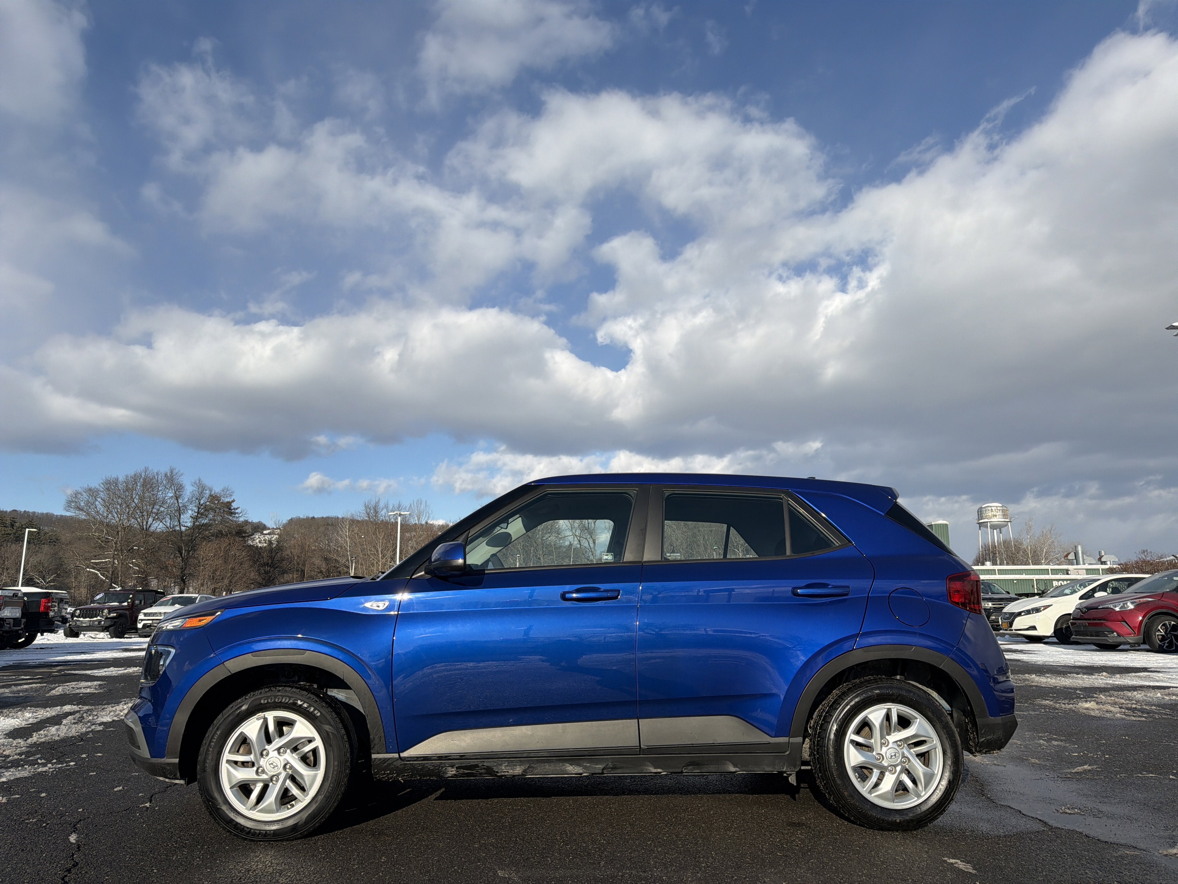 2021 Hyundai Venue SE