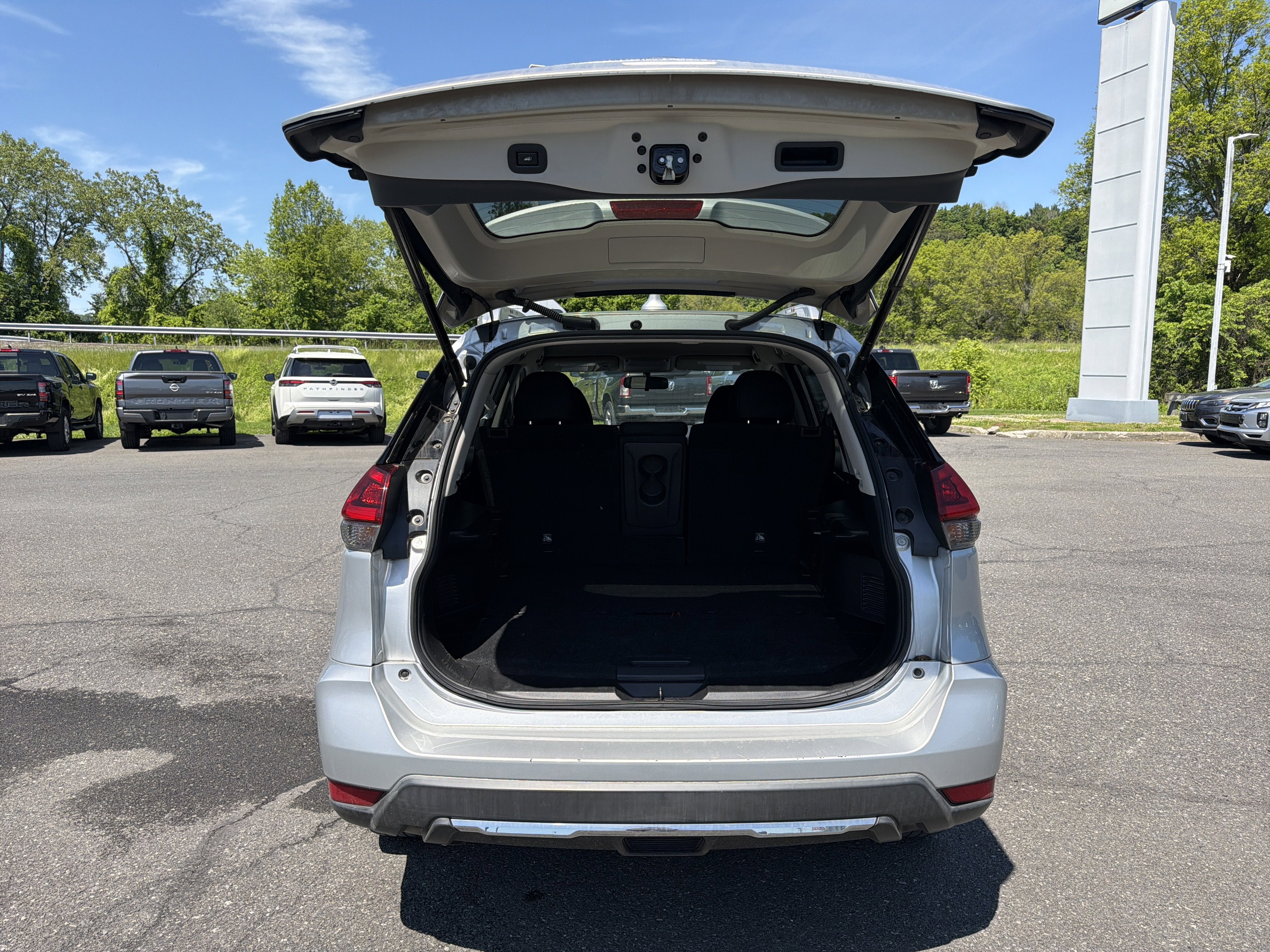 2018 Nissan Rogue SV