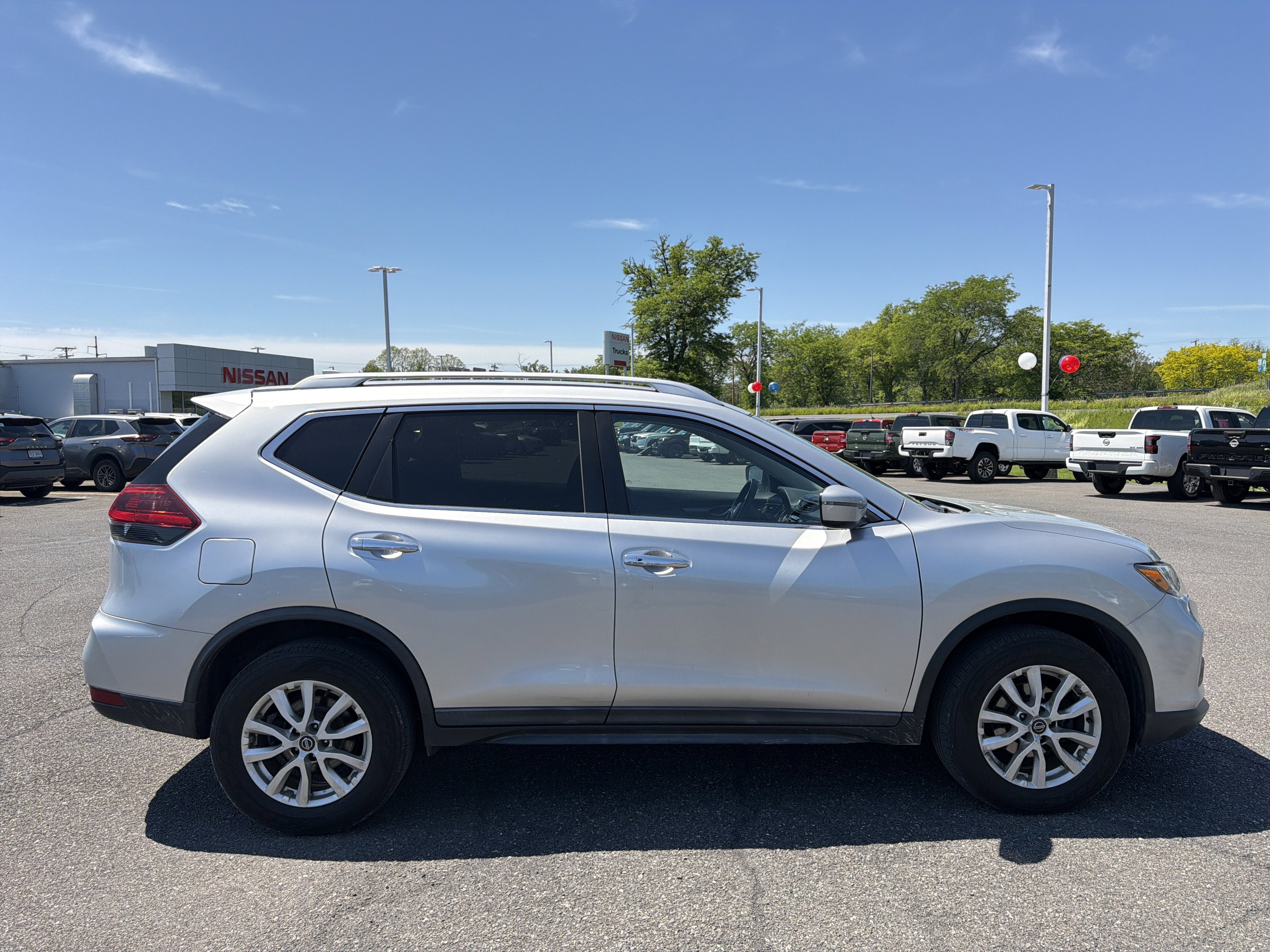 2018 Nissan Rogue SV