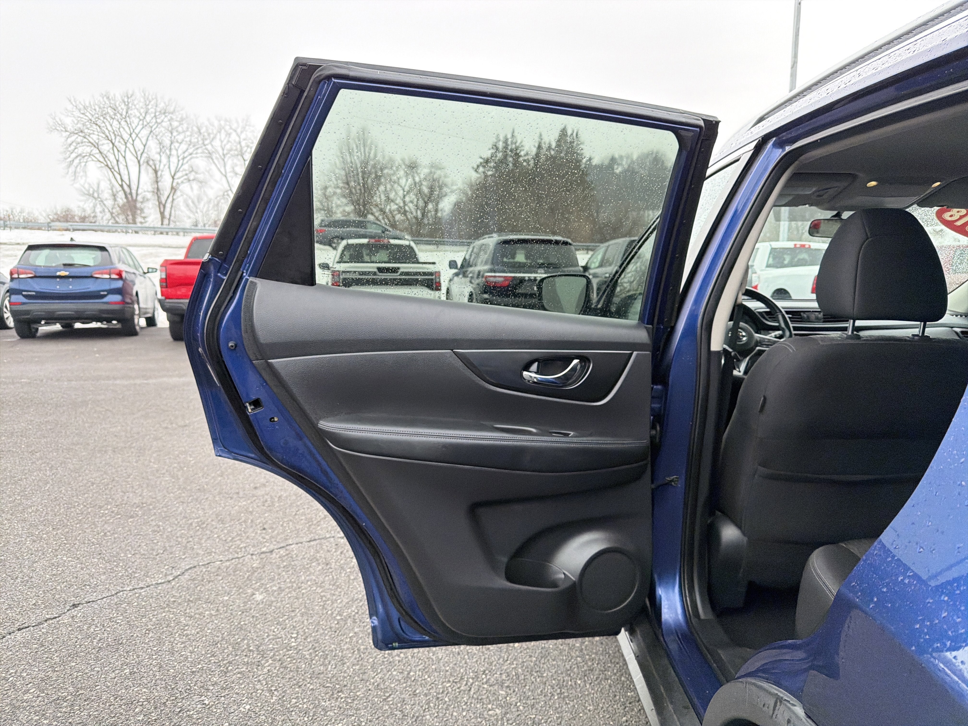 2018 Nissan Rogue SV