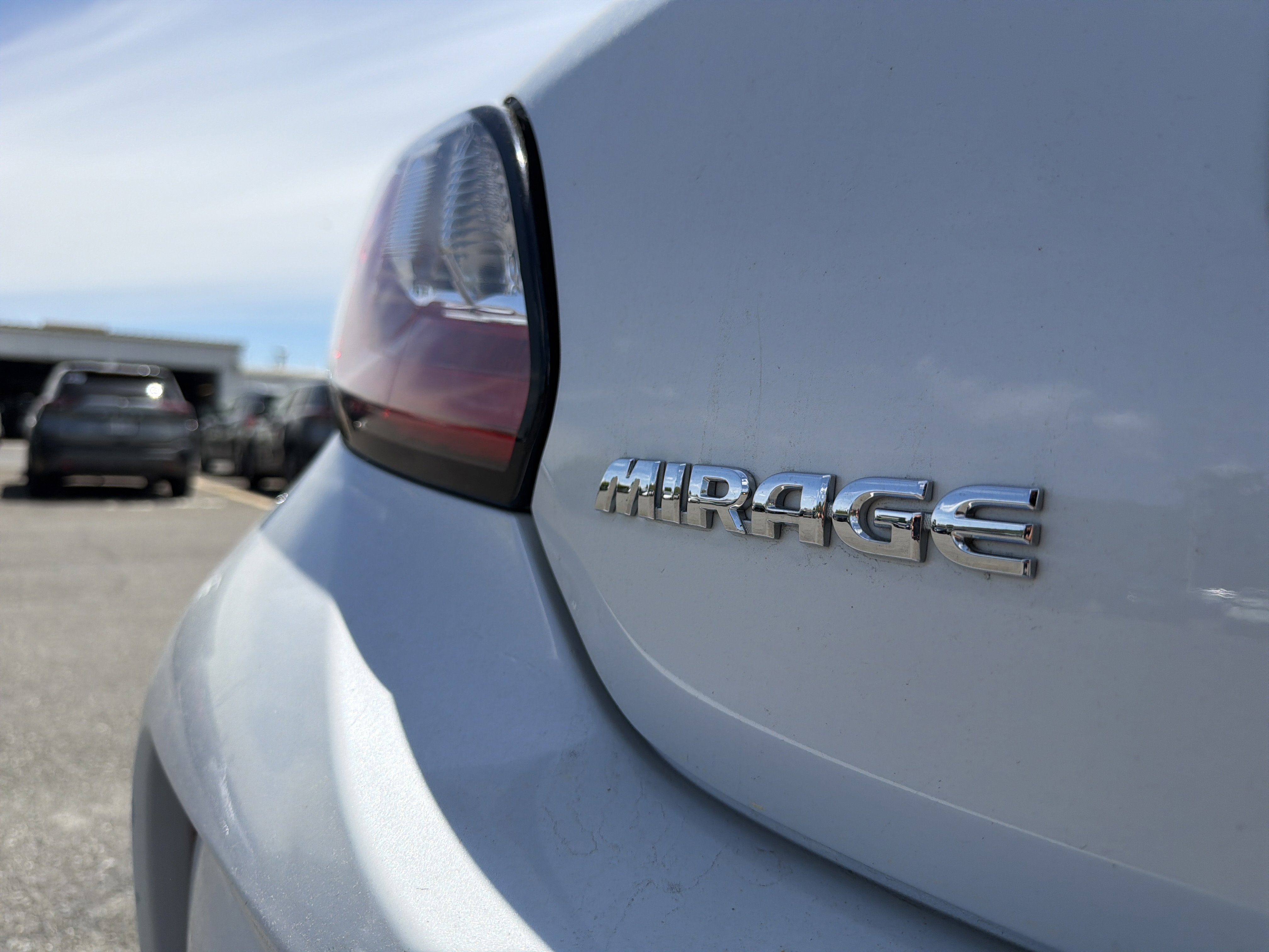 2024 Mitsubishi Mirage ES